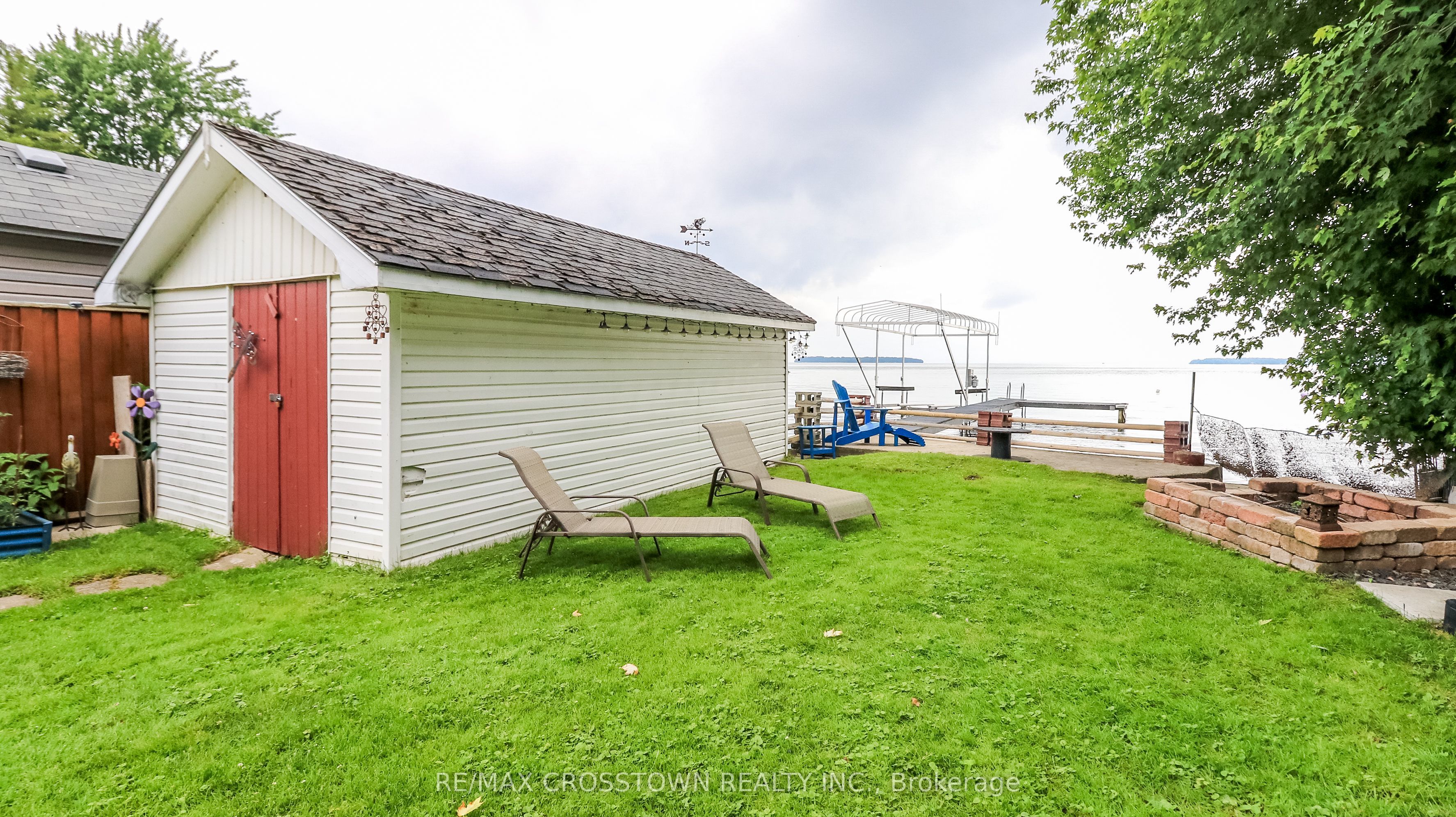 2325 Crystal Beach Road Property Photo 5