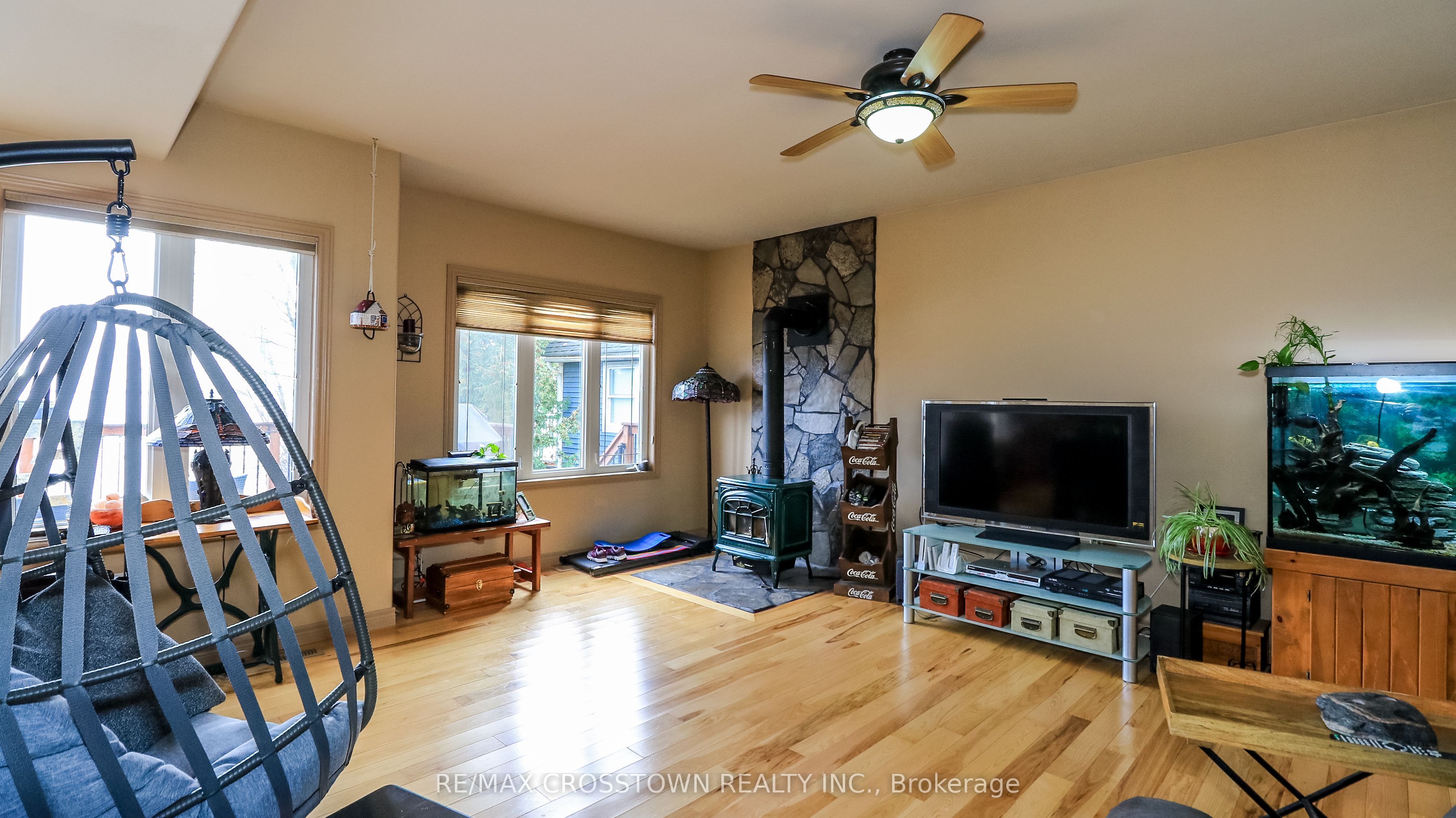 2325 Crystal Beach Road Property Photo 14