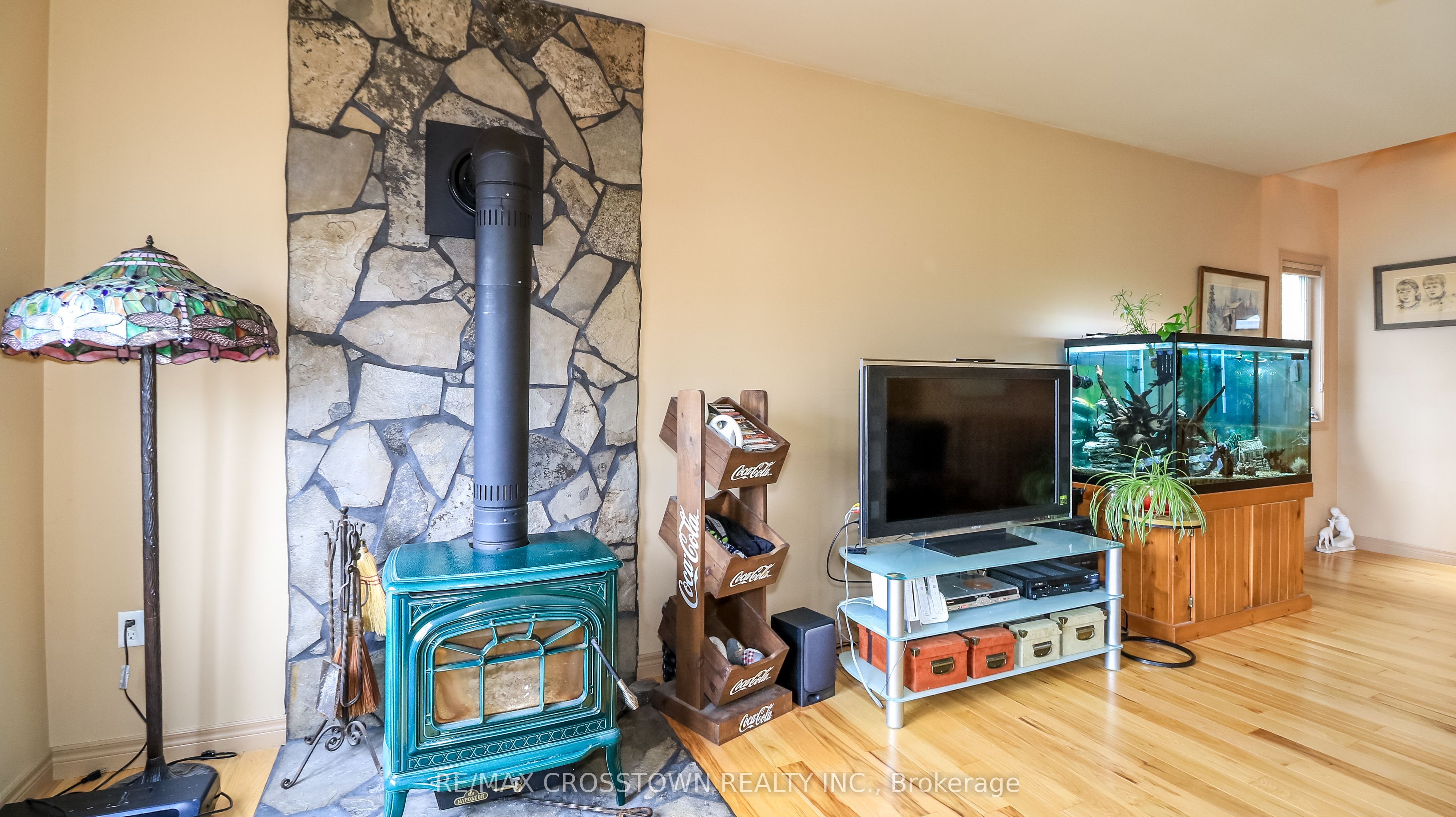 2325 Crystal Beach Road Property Photo 15