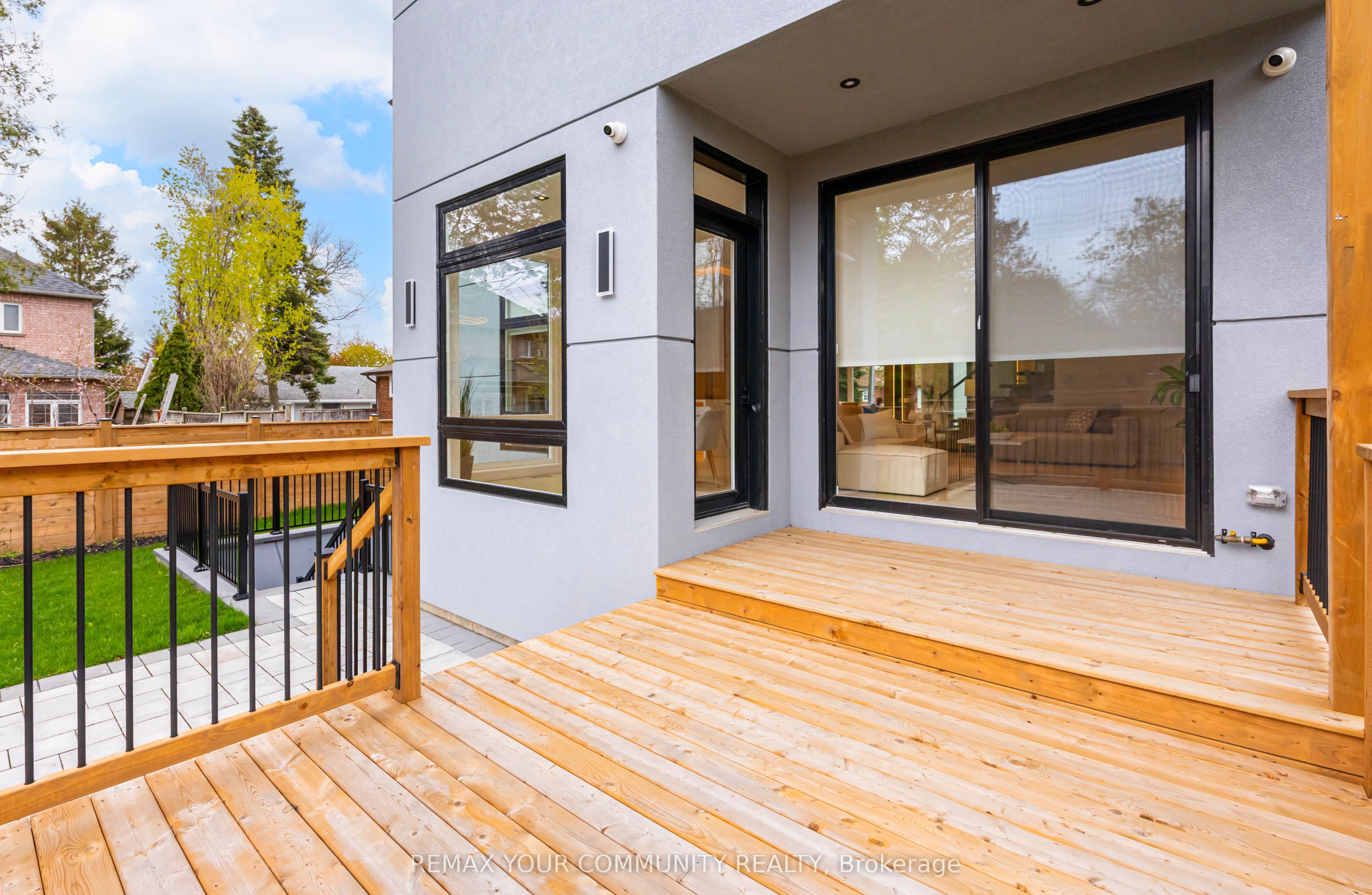 259 Ruggles Avenue Property Photo 47