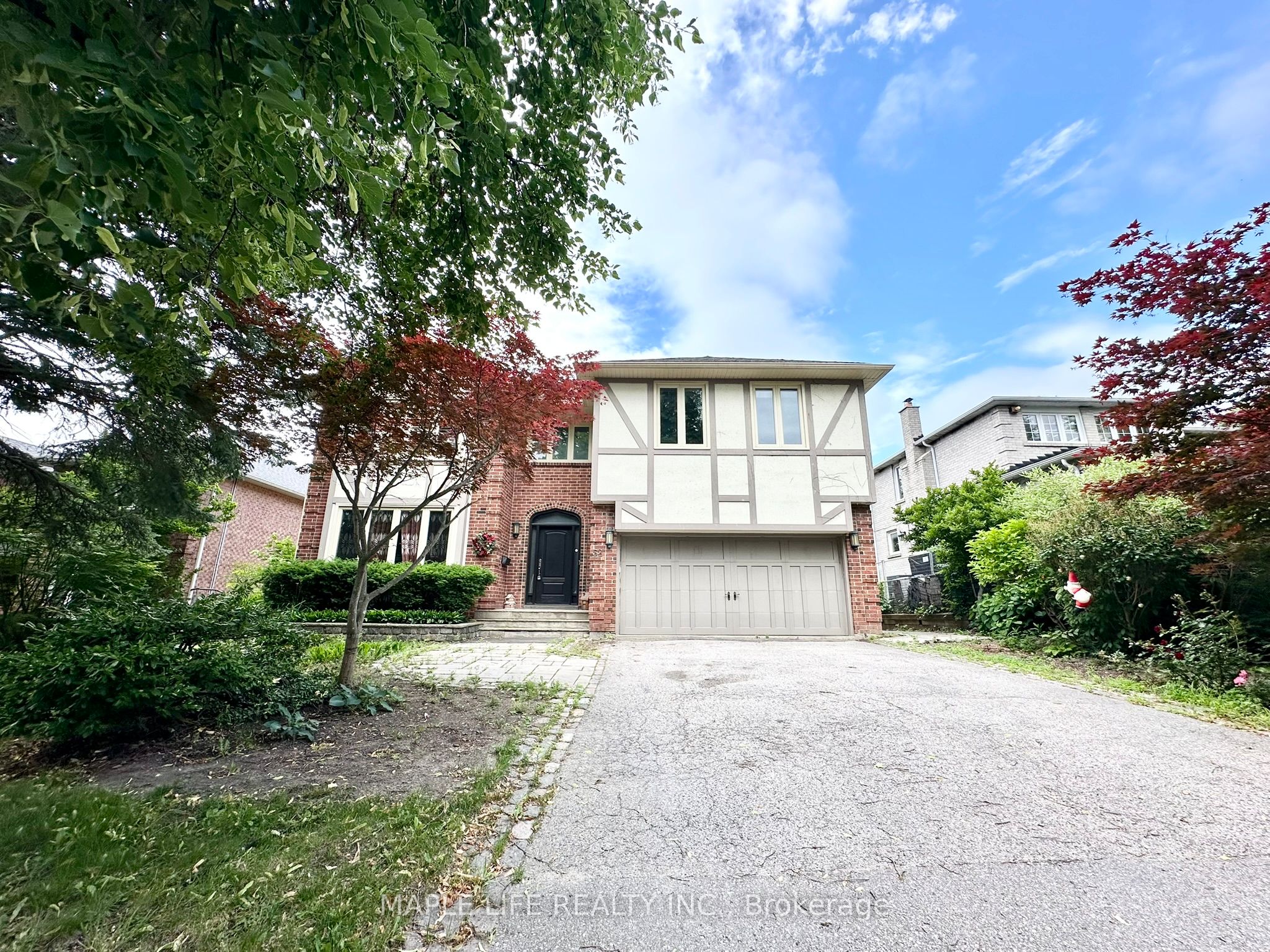 52 Prince Edward Boulevard Property Photo 1