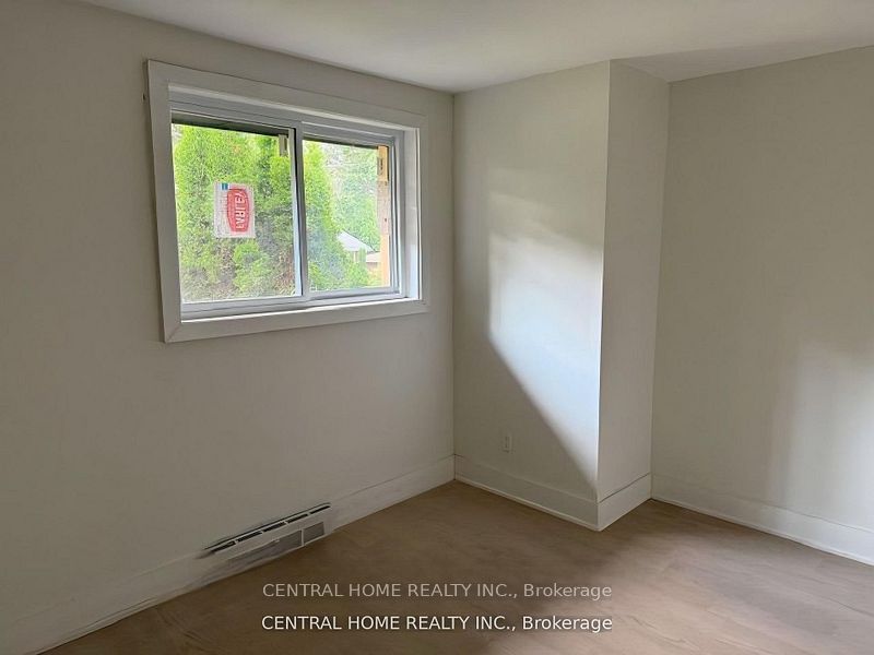 206 Parkview Crescent Property Photo 11