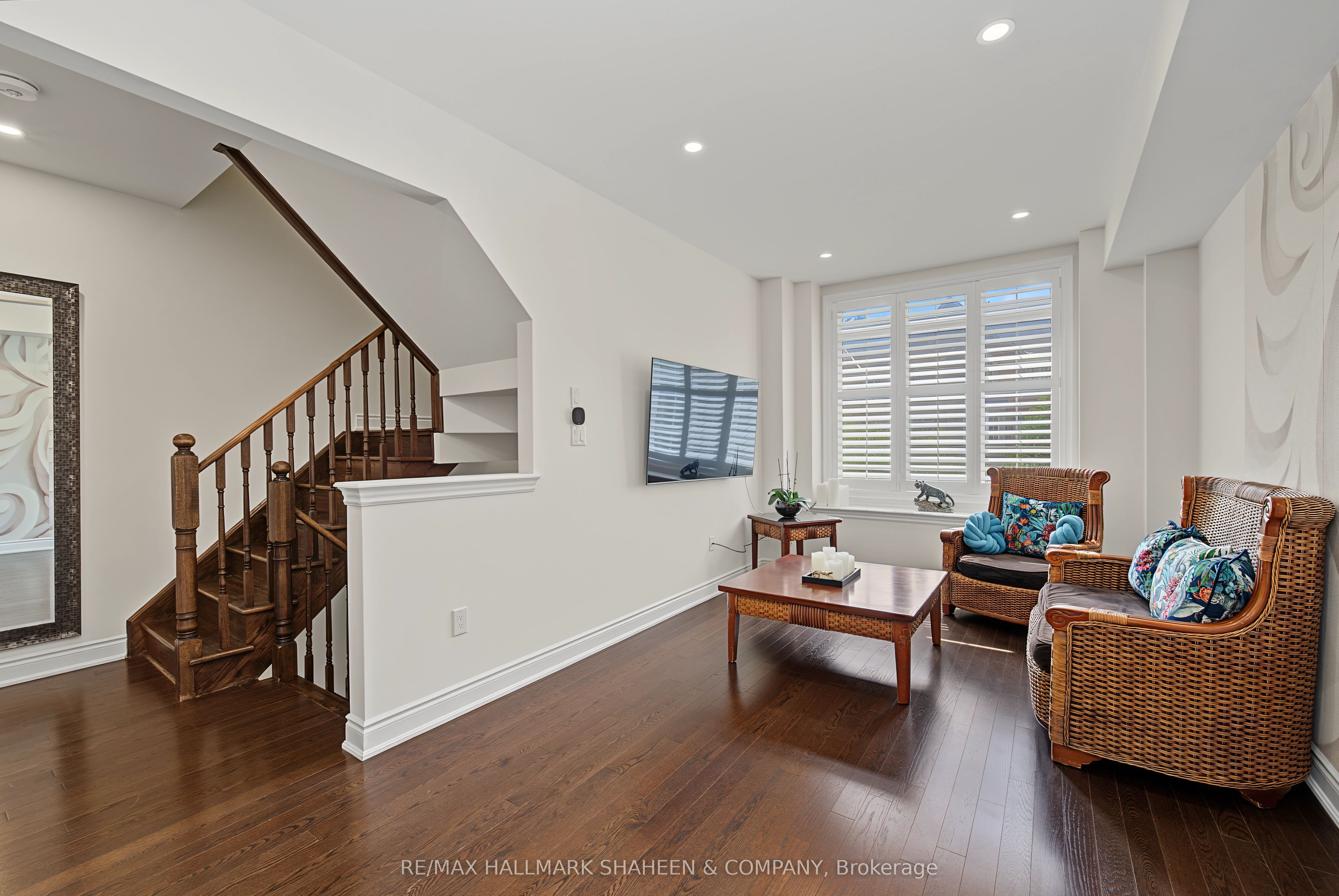 211 Appleton Court Property Photo 12