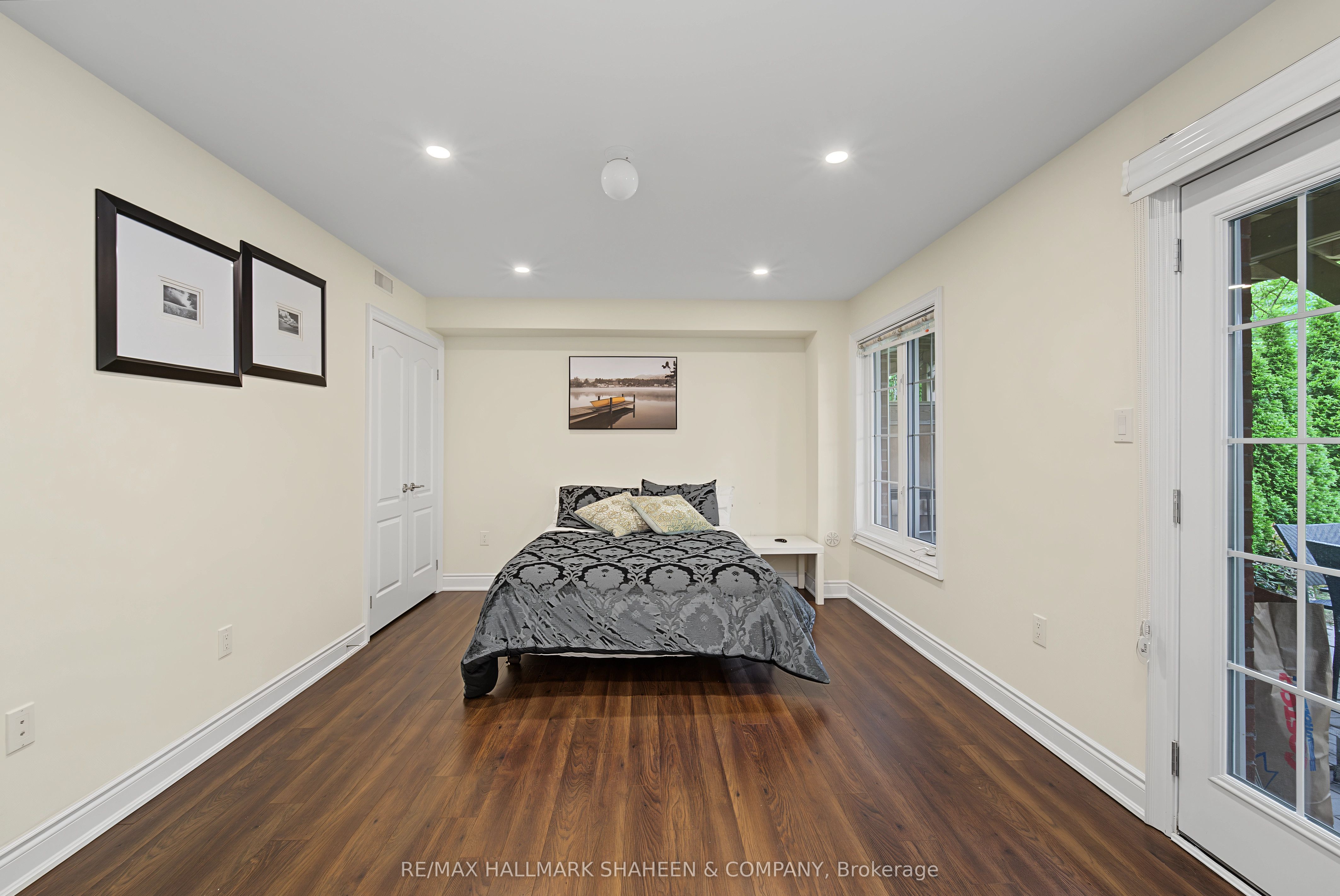 211 Appleton Court Property Photo 33