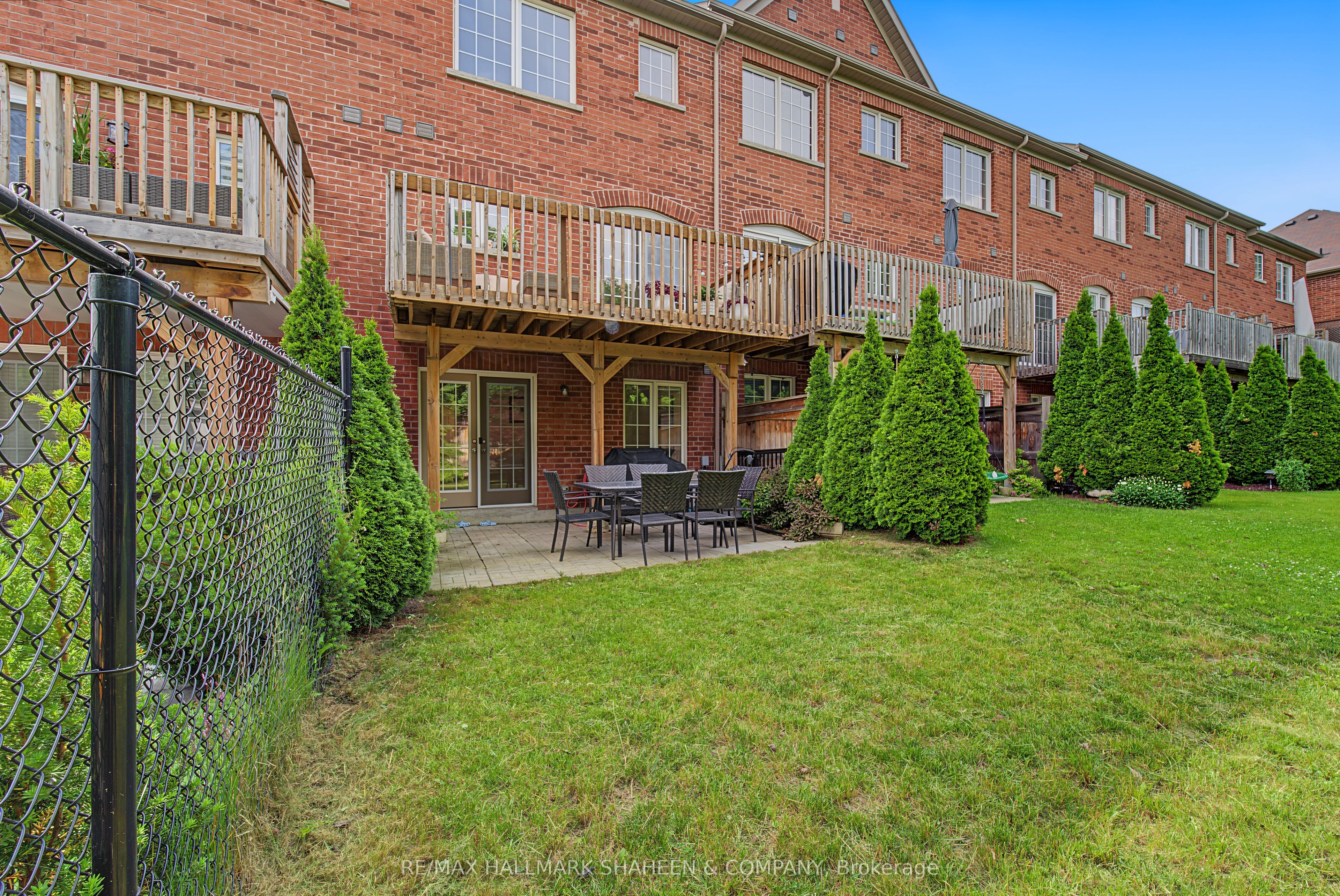 211 Appleton Court Property Photo 37