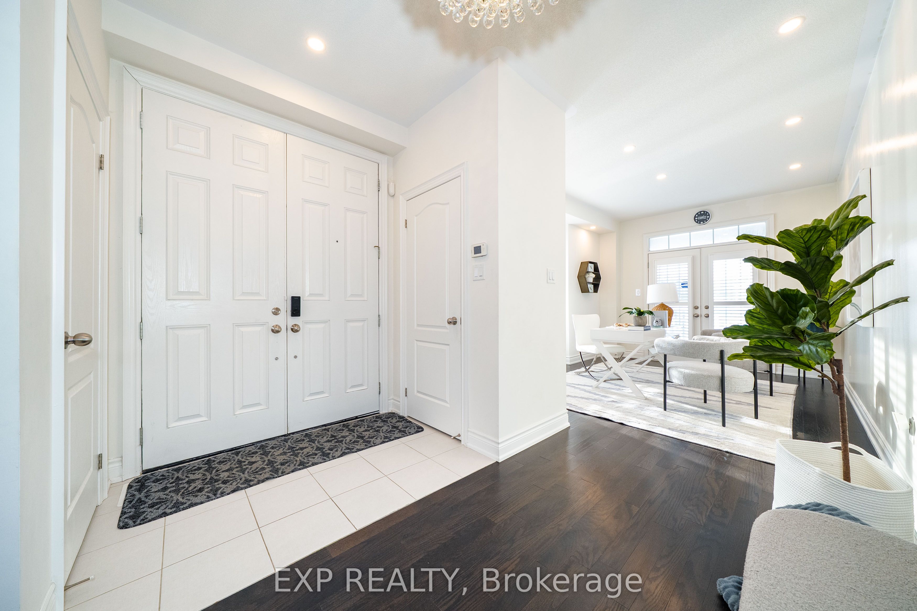 2 Tesla Crescent Property Photo 5