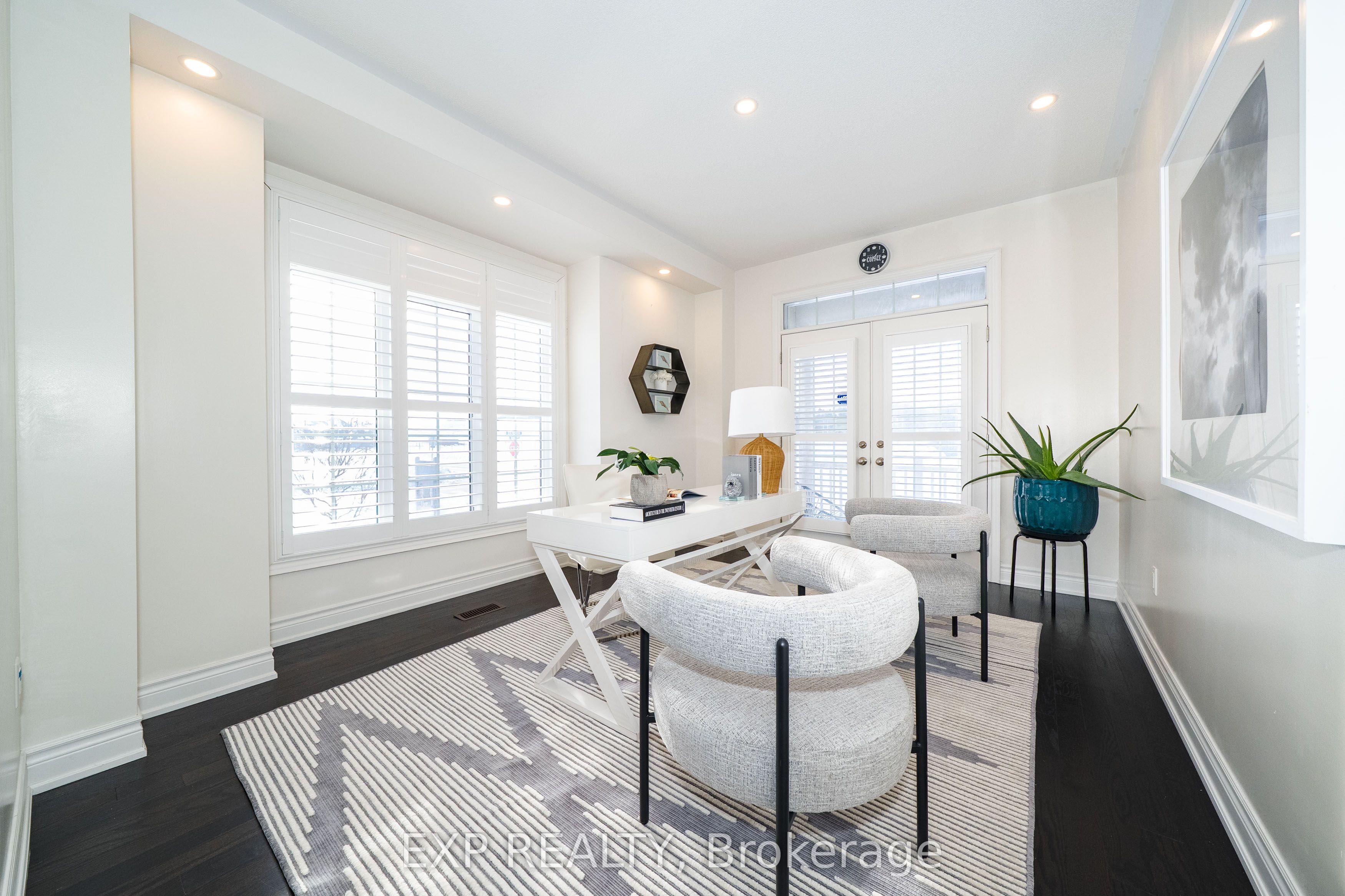 2 Tesla Crescent Property Photo 6