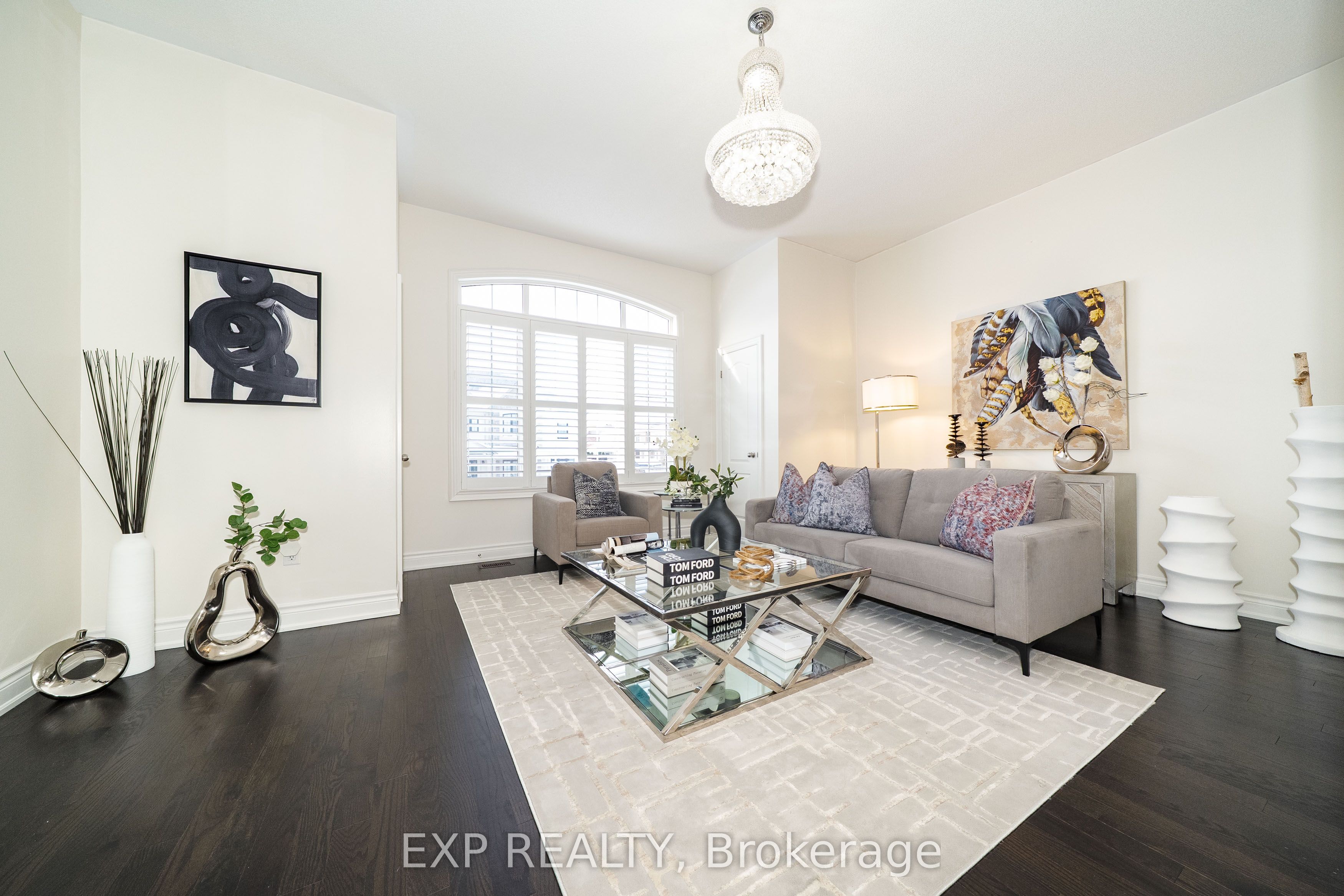 2 Tesla Crescent Property Photo 23