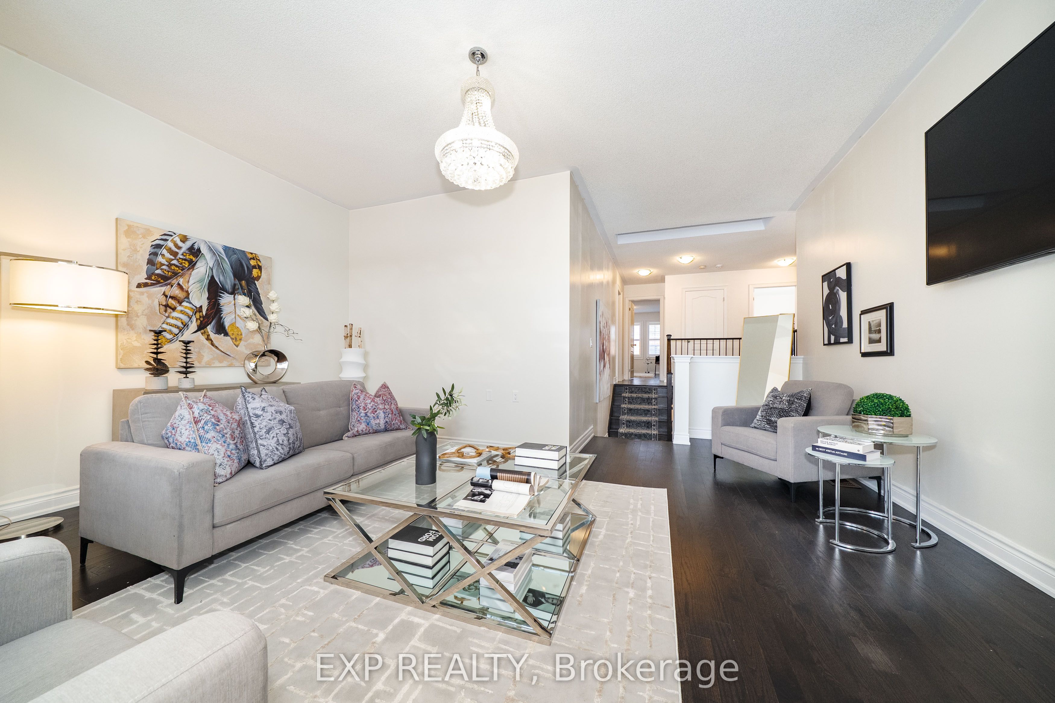 2 Tesla Crescent Property Photo 25