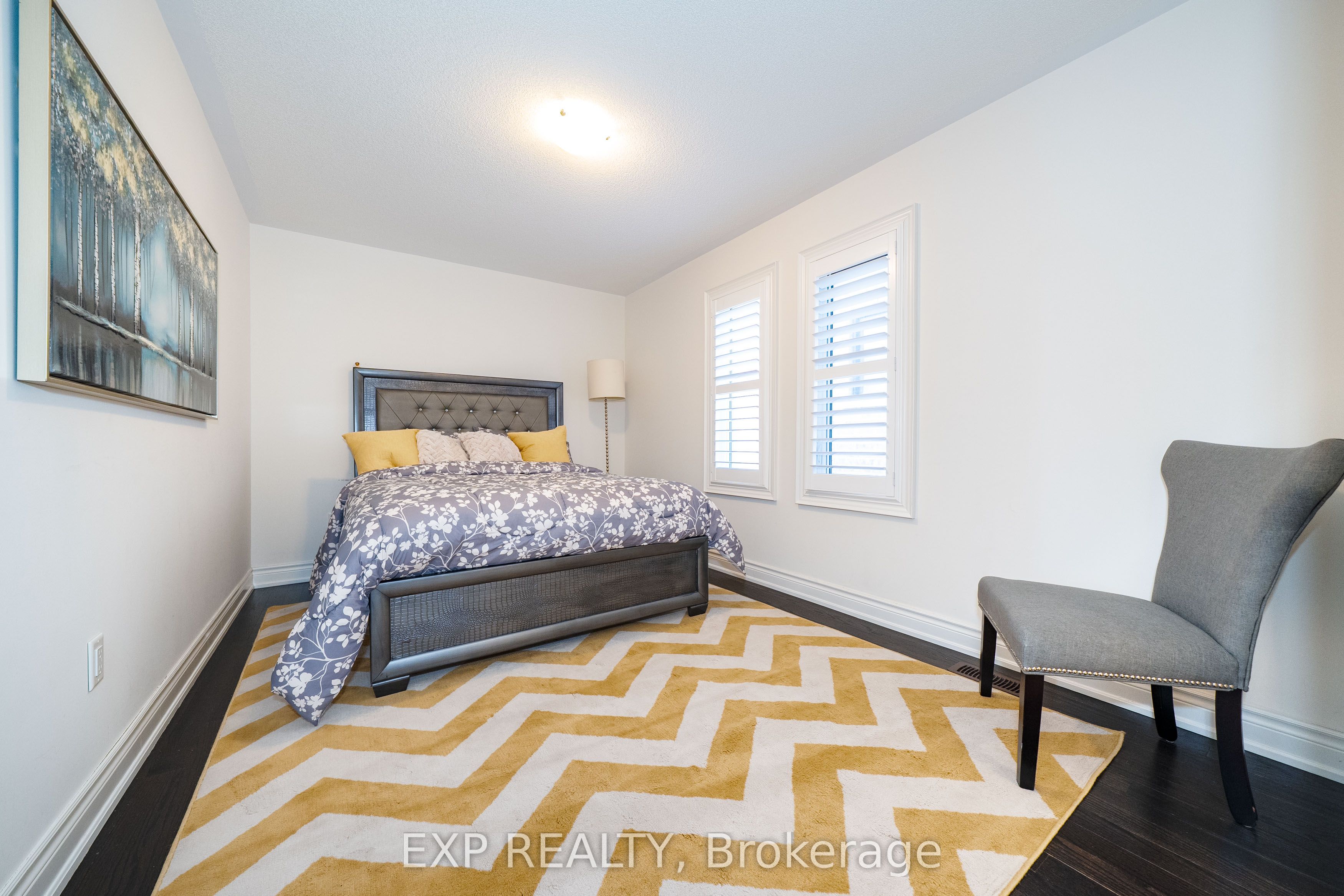 2 Tesla Crescent Property Photo 28