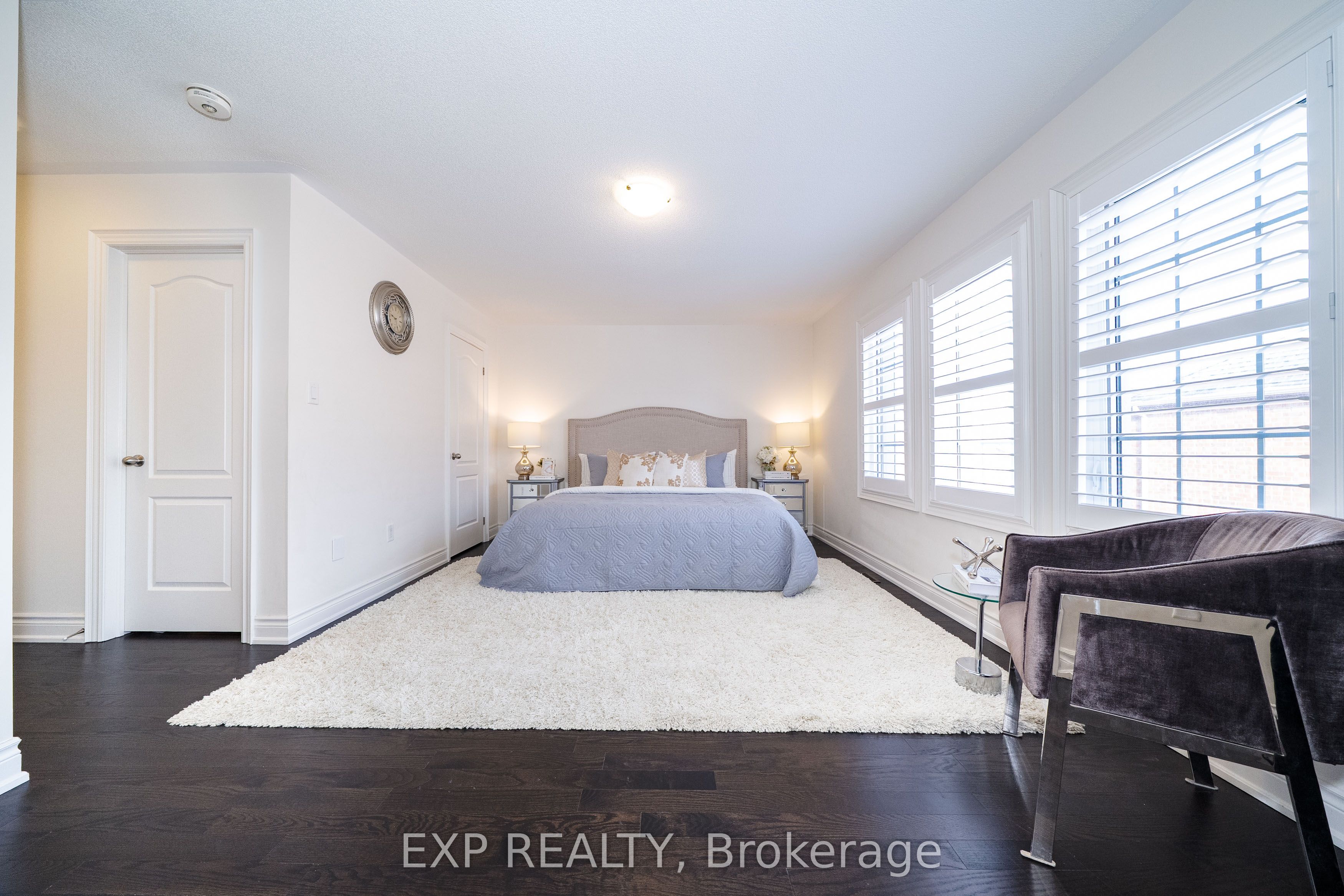 2 Tesla Crescent Property Photo 31