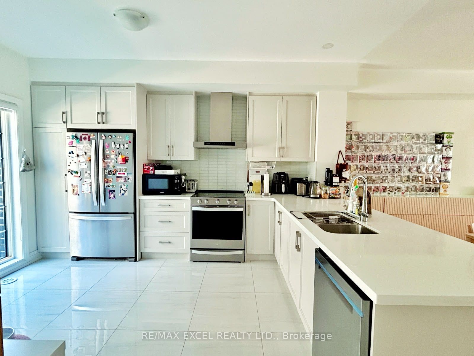 96 Clippers Crescent Property Photo 2
