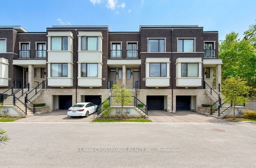 114 Genuine Lane Property Photo 1
