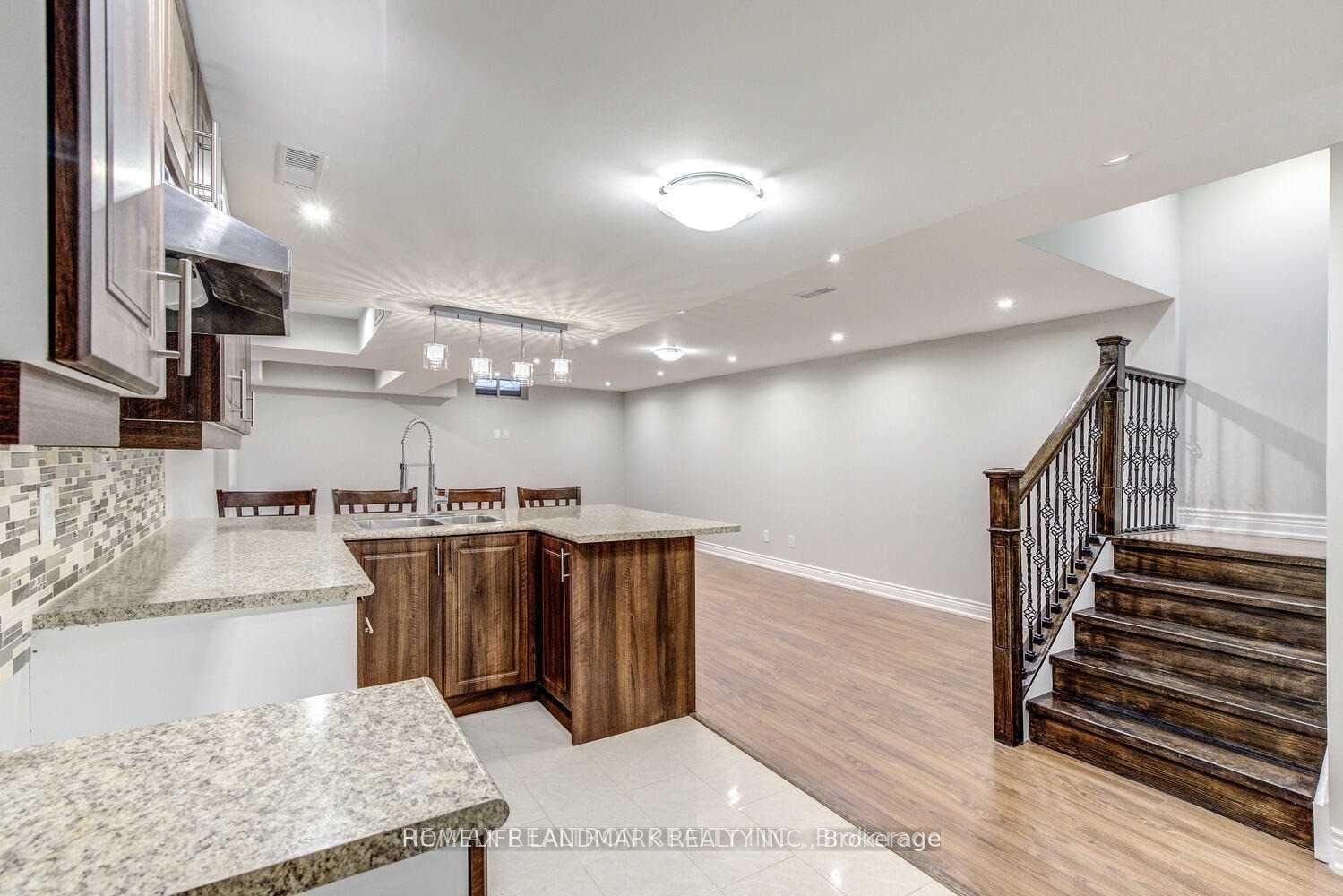 404 Lady Nadia Drive E Property Photo 23