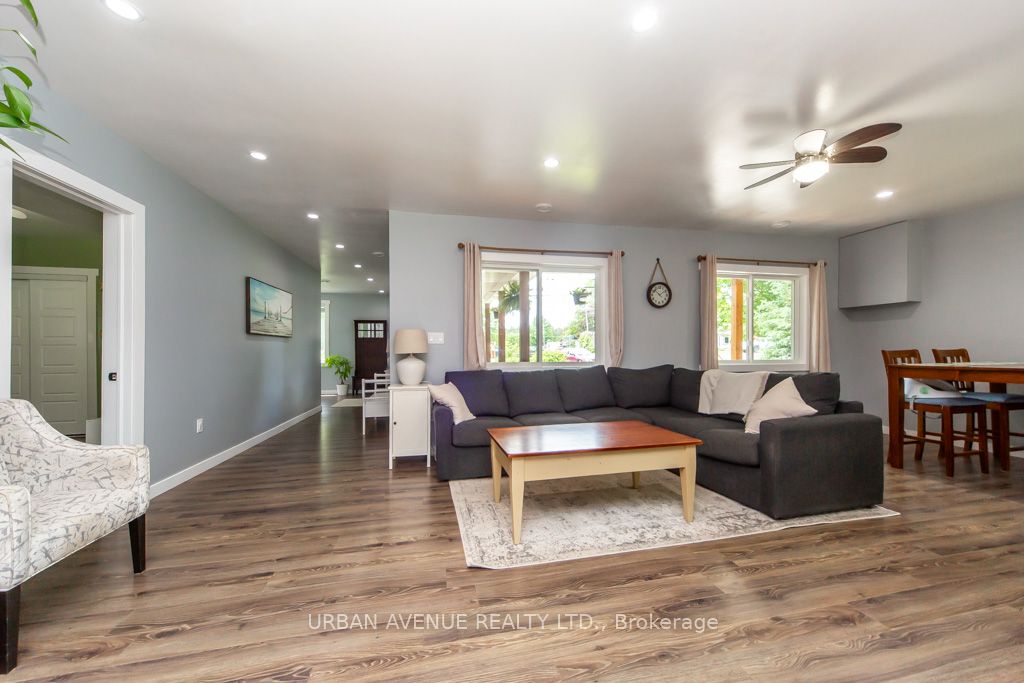 23505 Lakeridge Road Property Photo 7