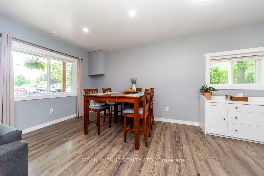 23505 Lakeridge Road Property Photo 8