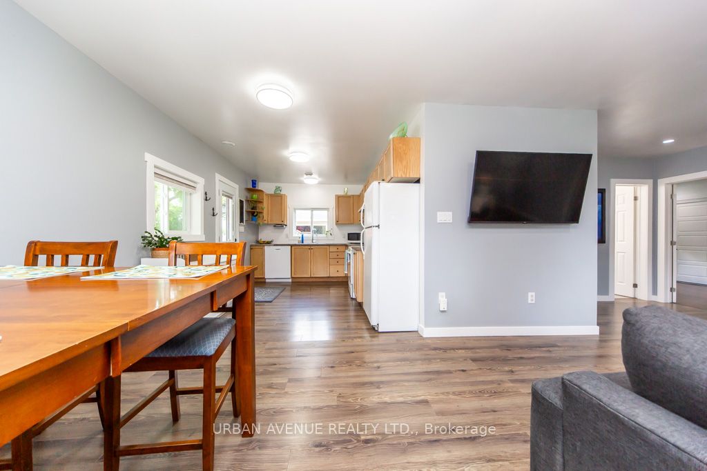 23505 Lakeridge Road Property Photo 9