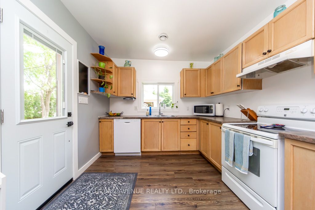 23505 Lakeridge Road Property Photo 10