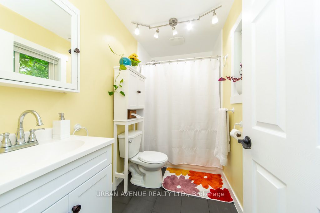 23505 Lakeridge Road Property Photo 34