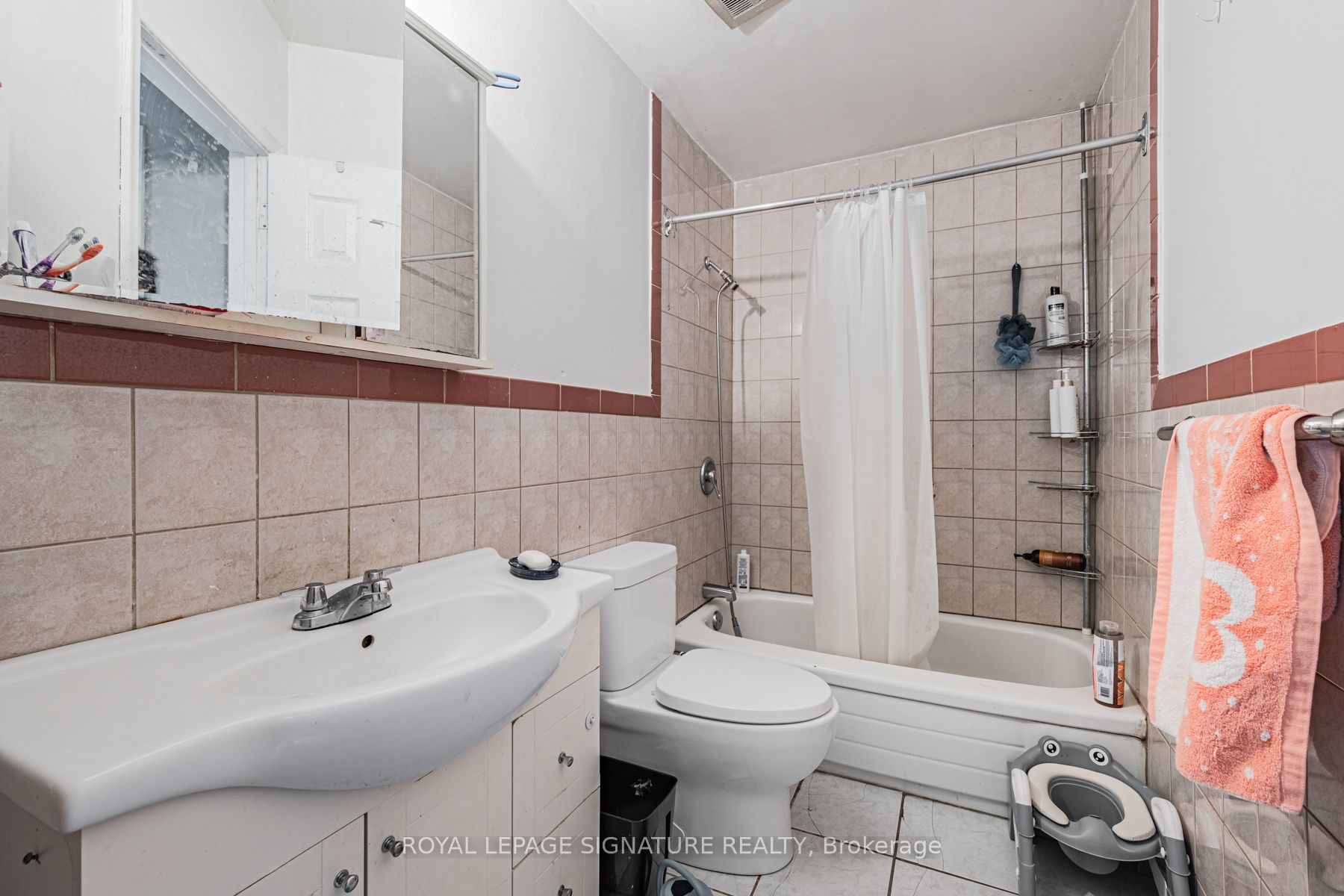 50 Collard Drive Property Photo 3