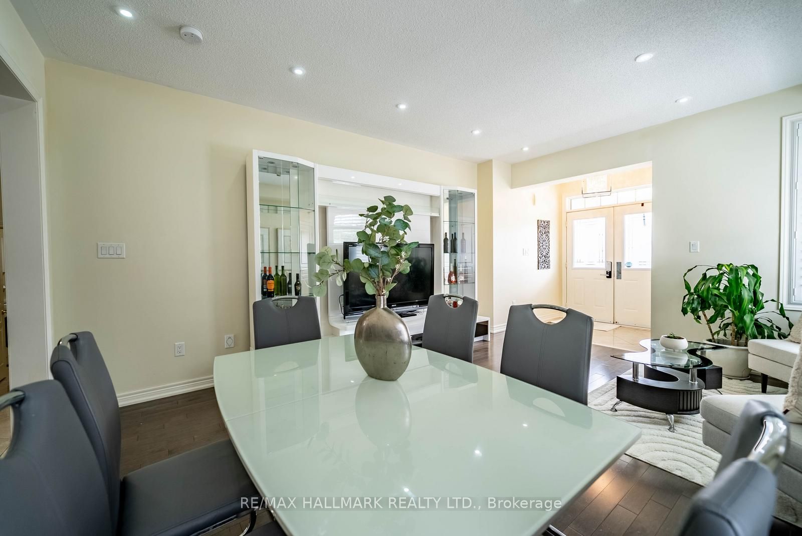 135 Glad Park Avenue Property Photo 9