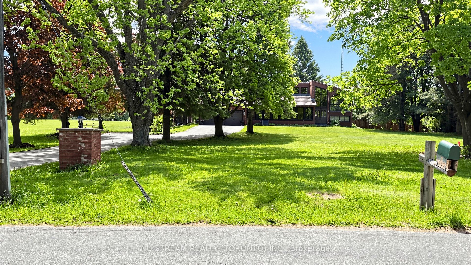 2881 Doane Road Property Photo 1