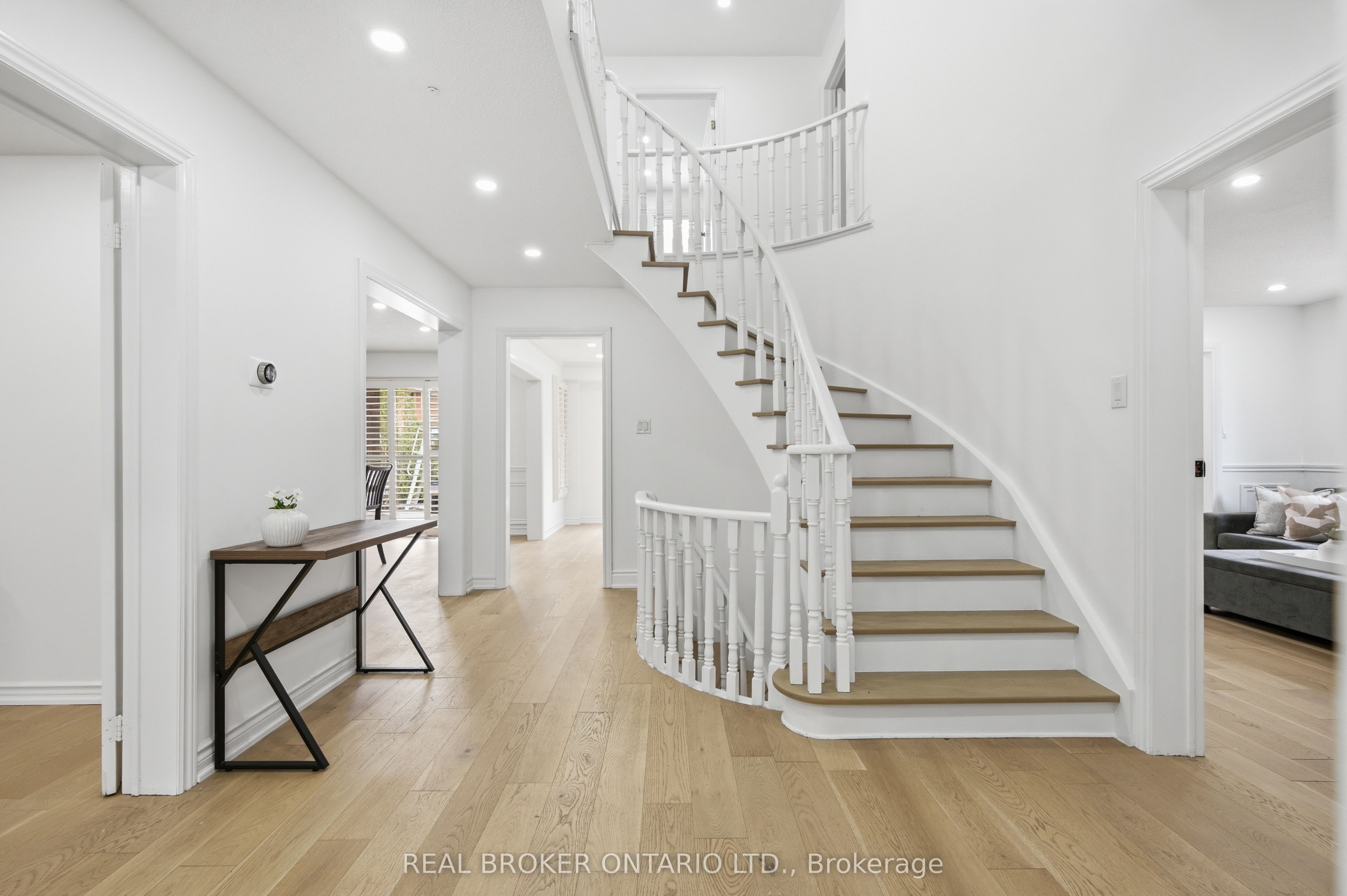 94 Roxana Avenue Property Photo 3