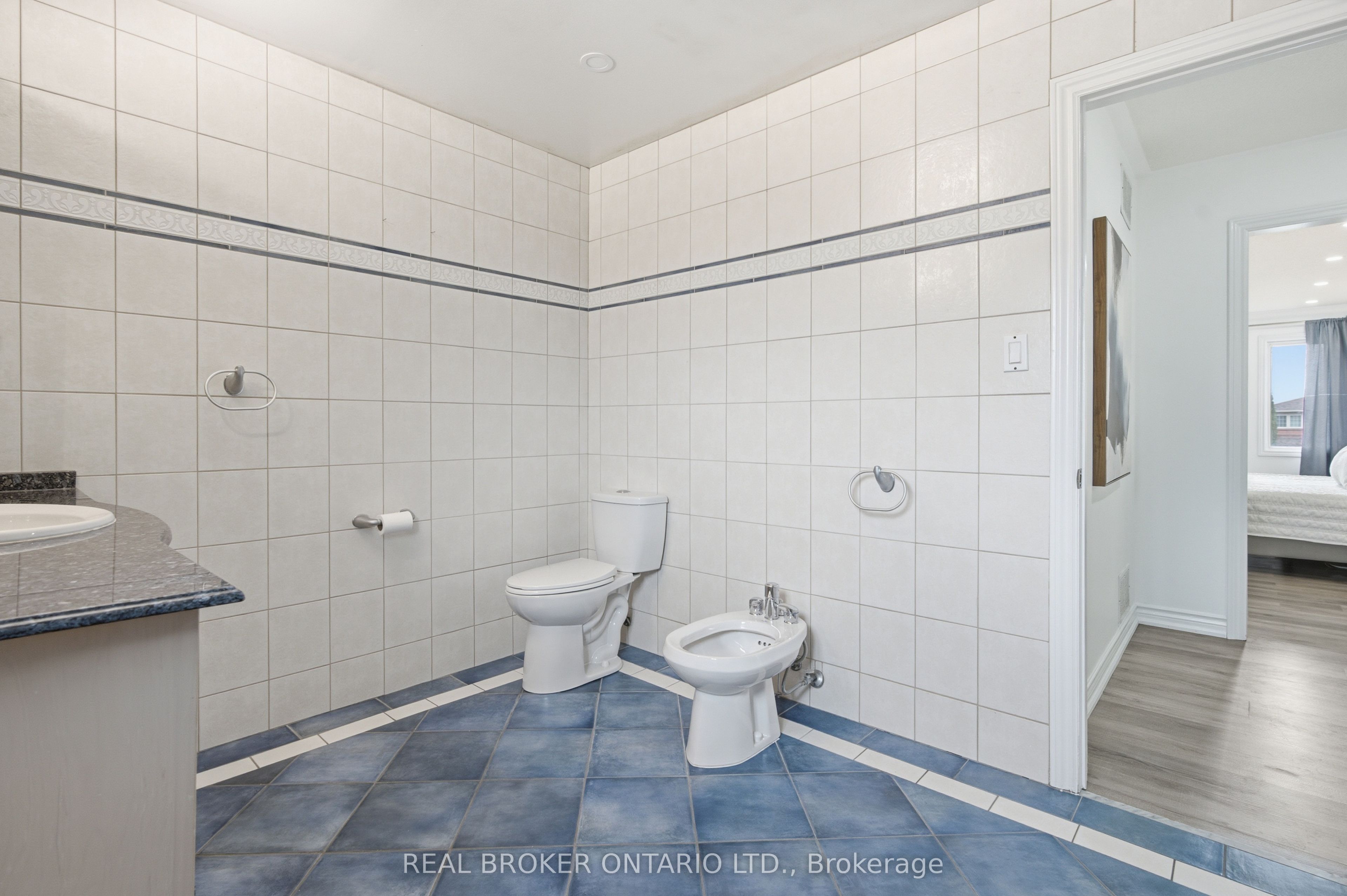 94 Roxana Avenue Property Photo 25