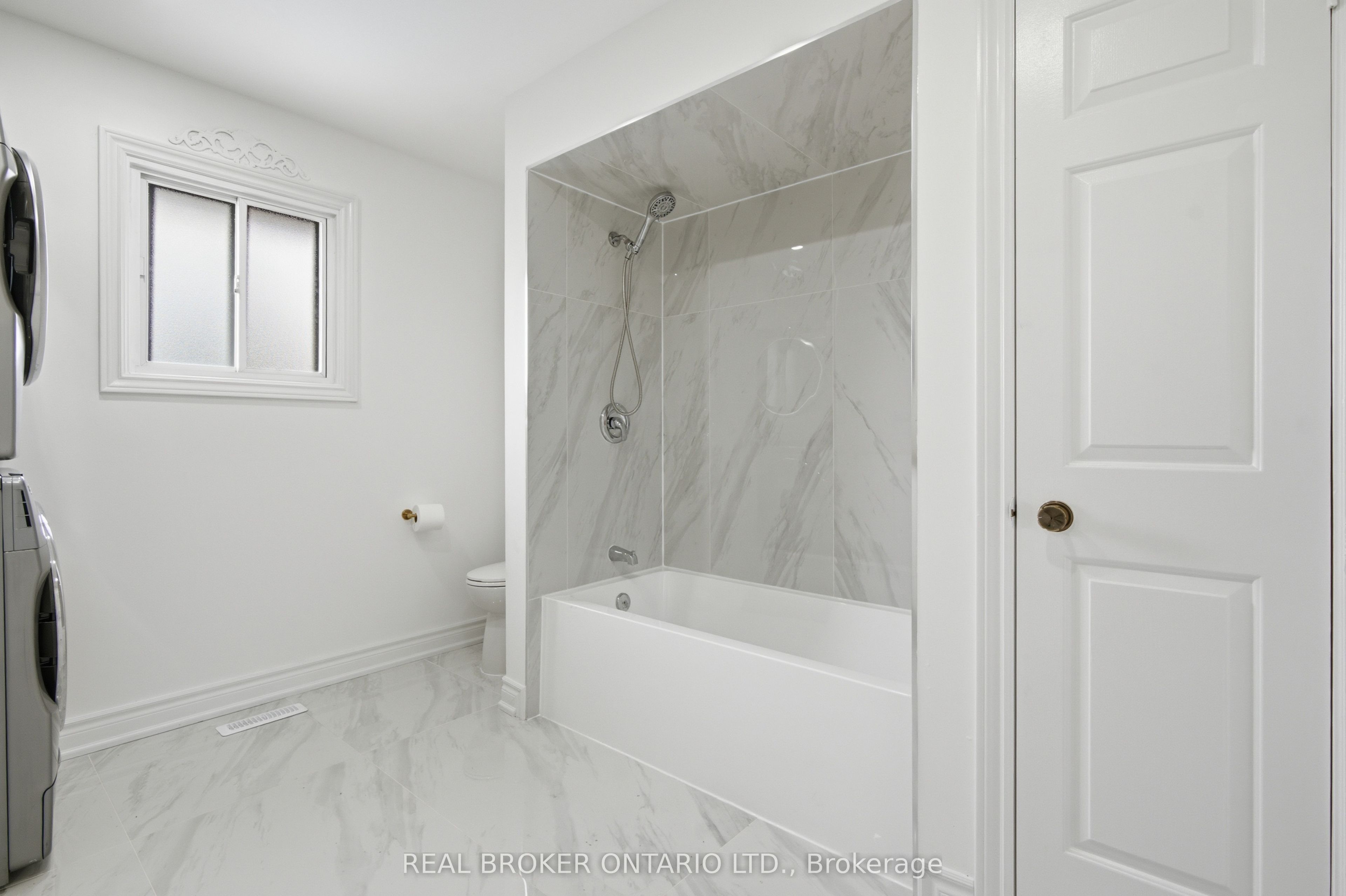 94 Roxana Avenue Property Photo 27