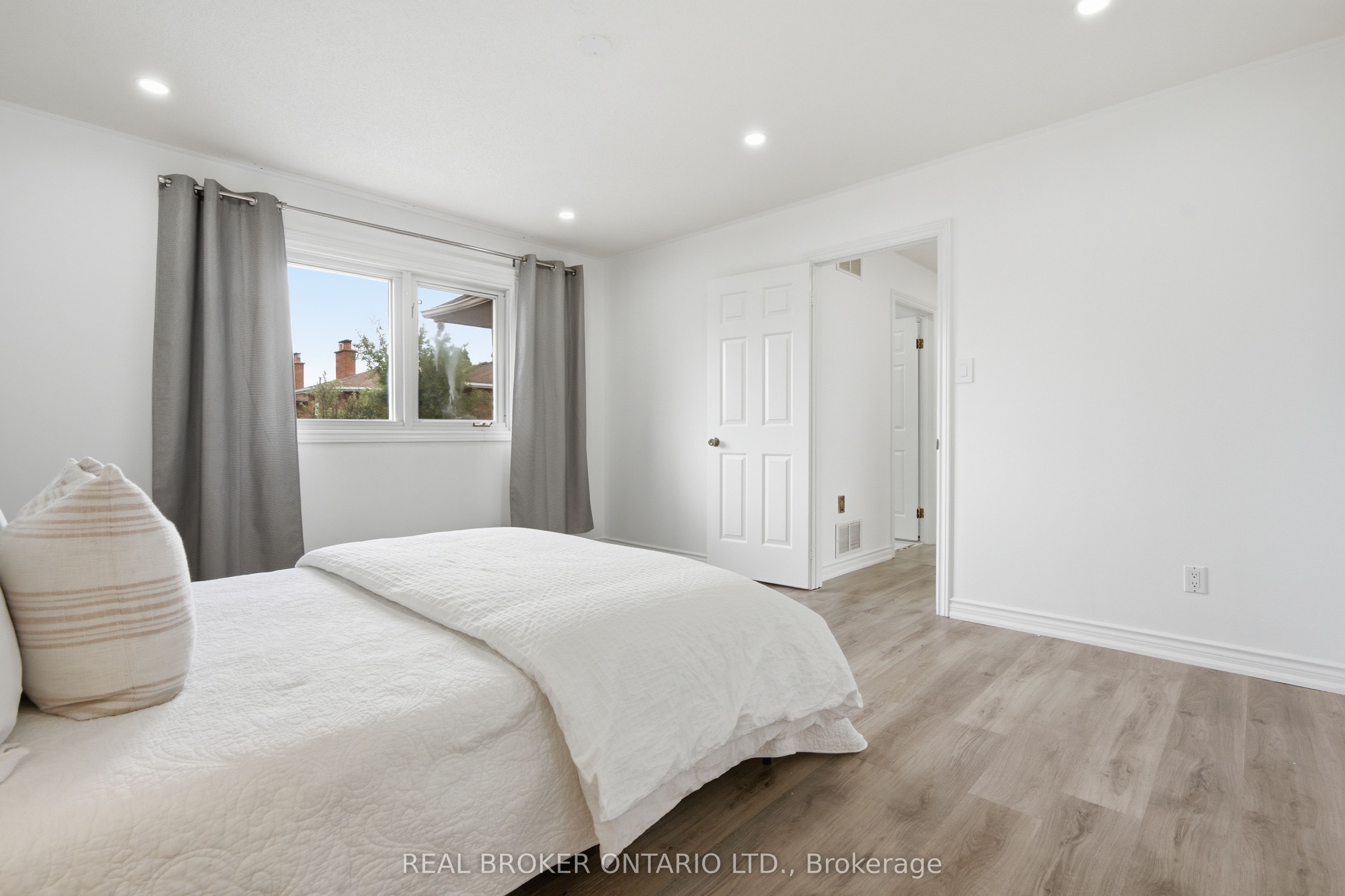 94 Roxana Avenue Property Photo 29