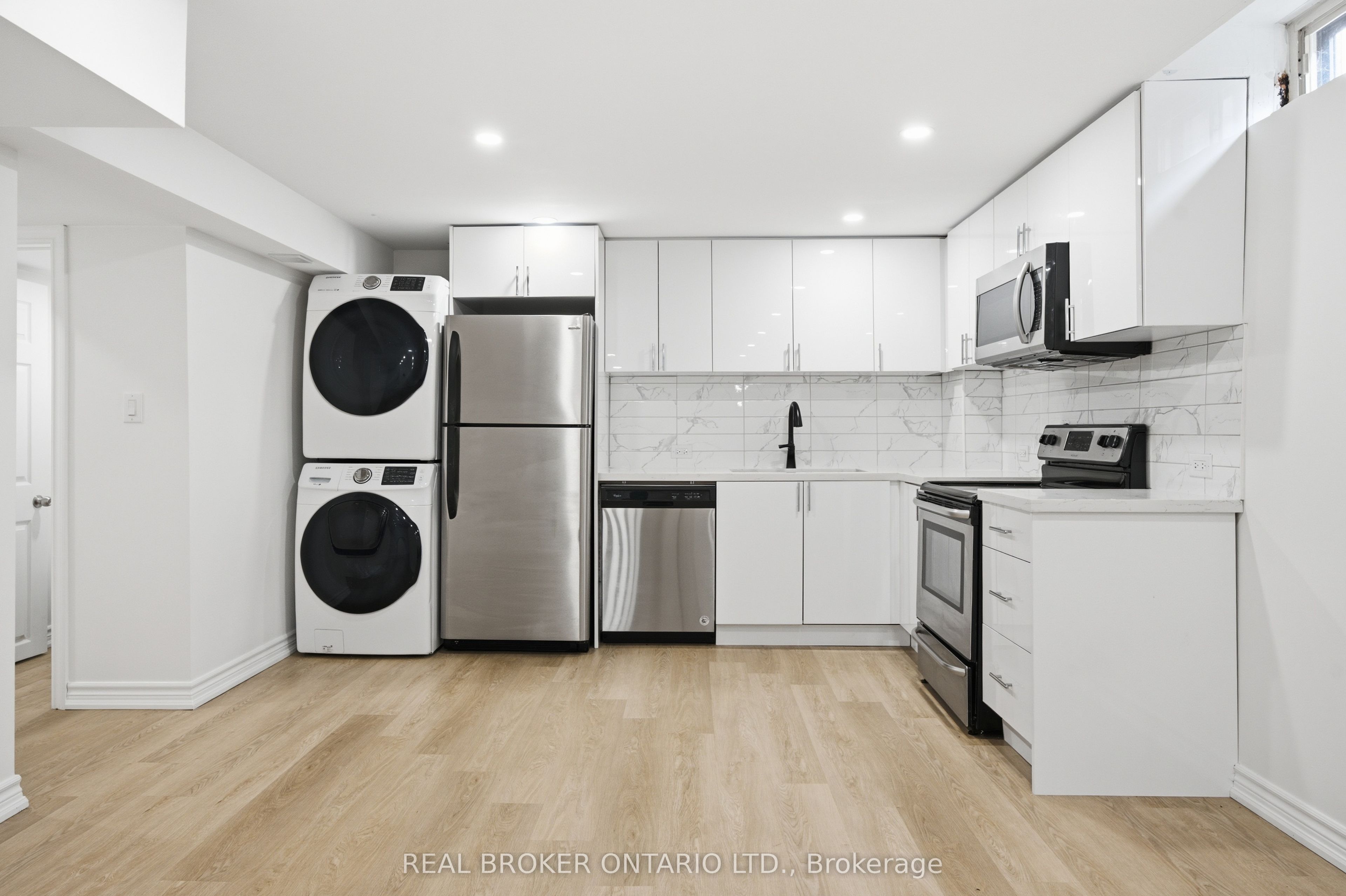94 Roxana Avenue Property Photo 36