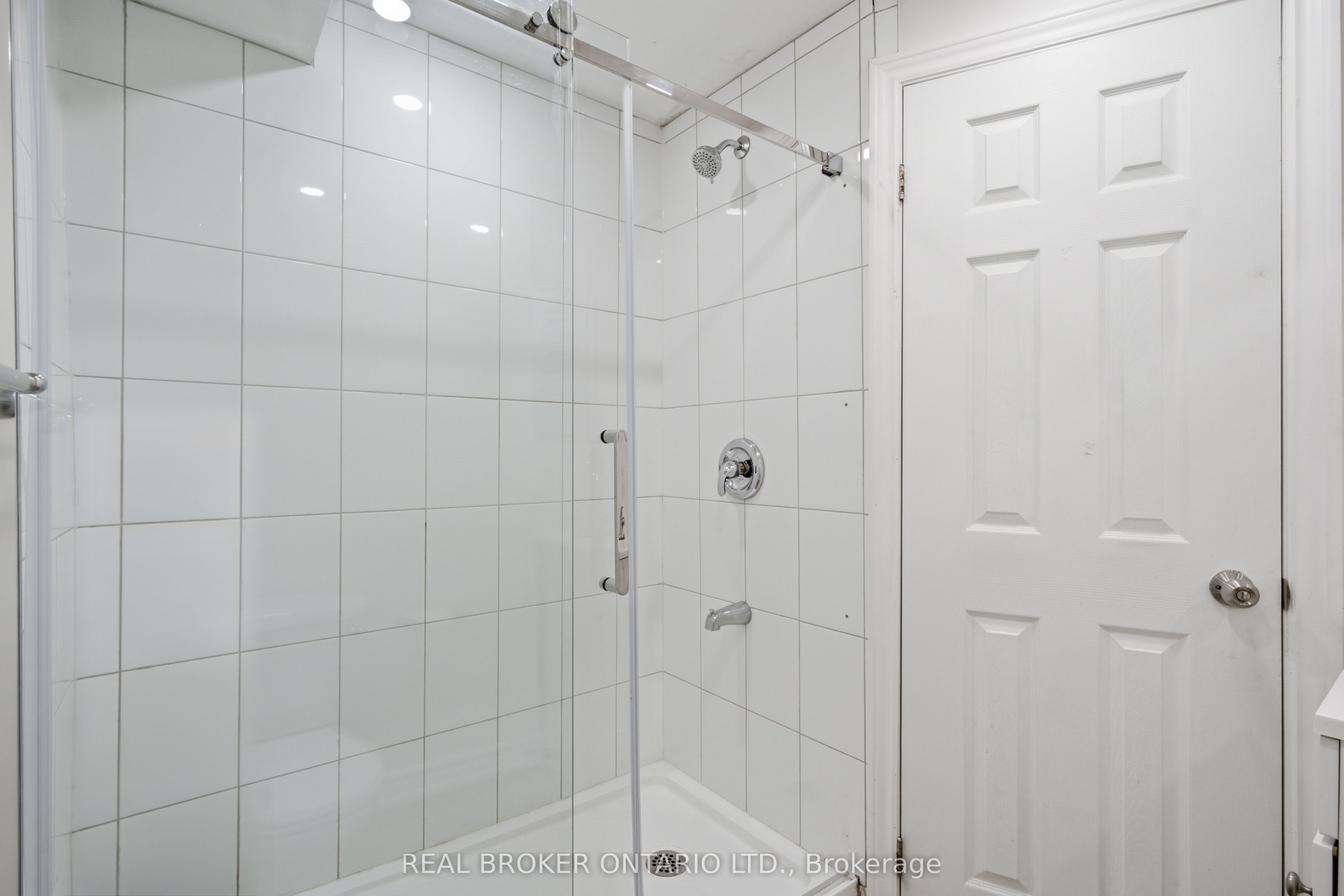 94 Roxana Avenue Property Photo 38