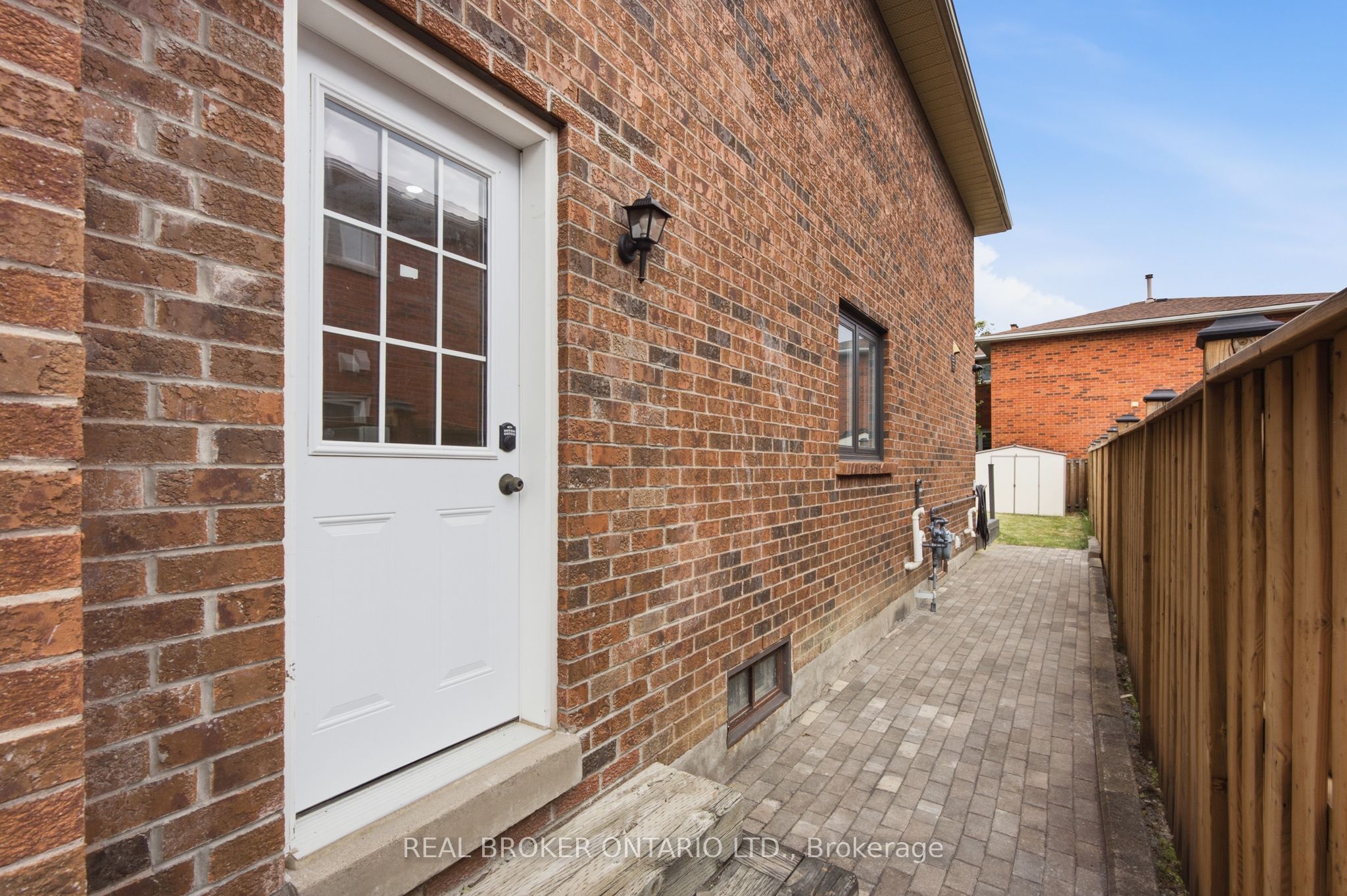 94 Roxana Avenue Property Photo 43