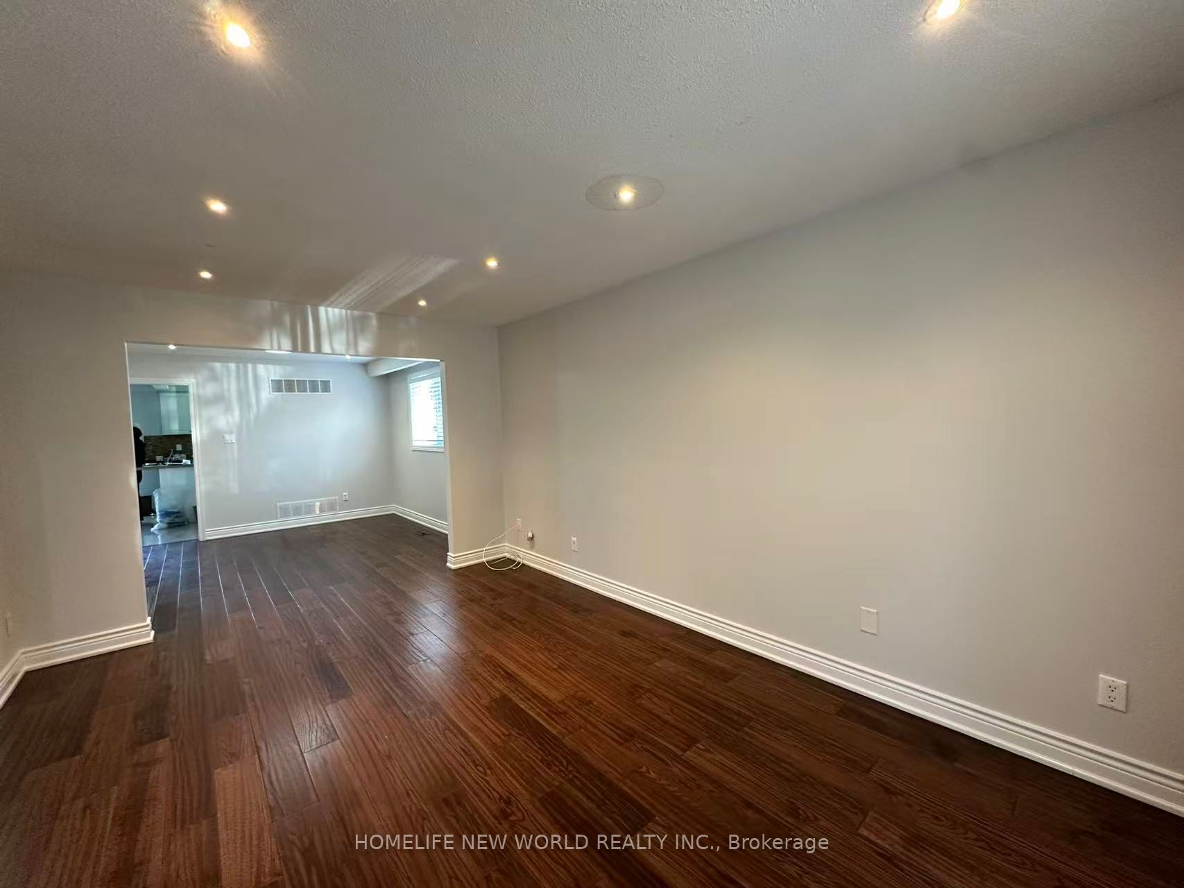 10 Epping Court Property Photo 6
