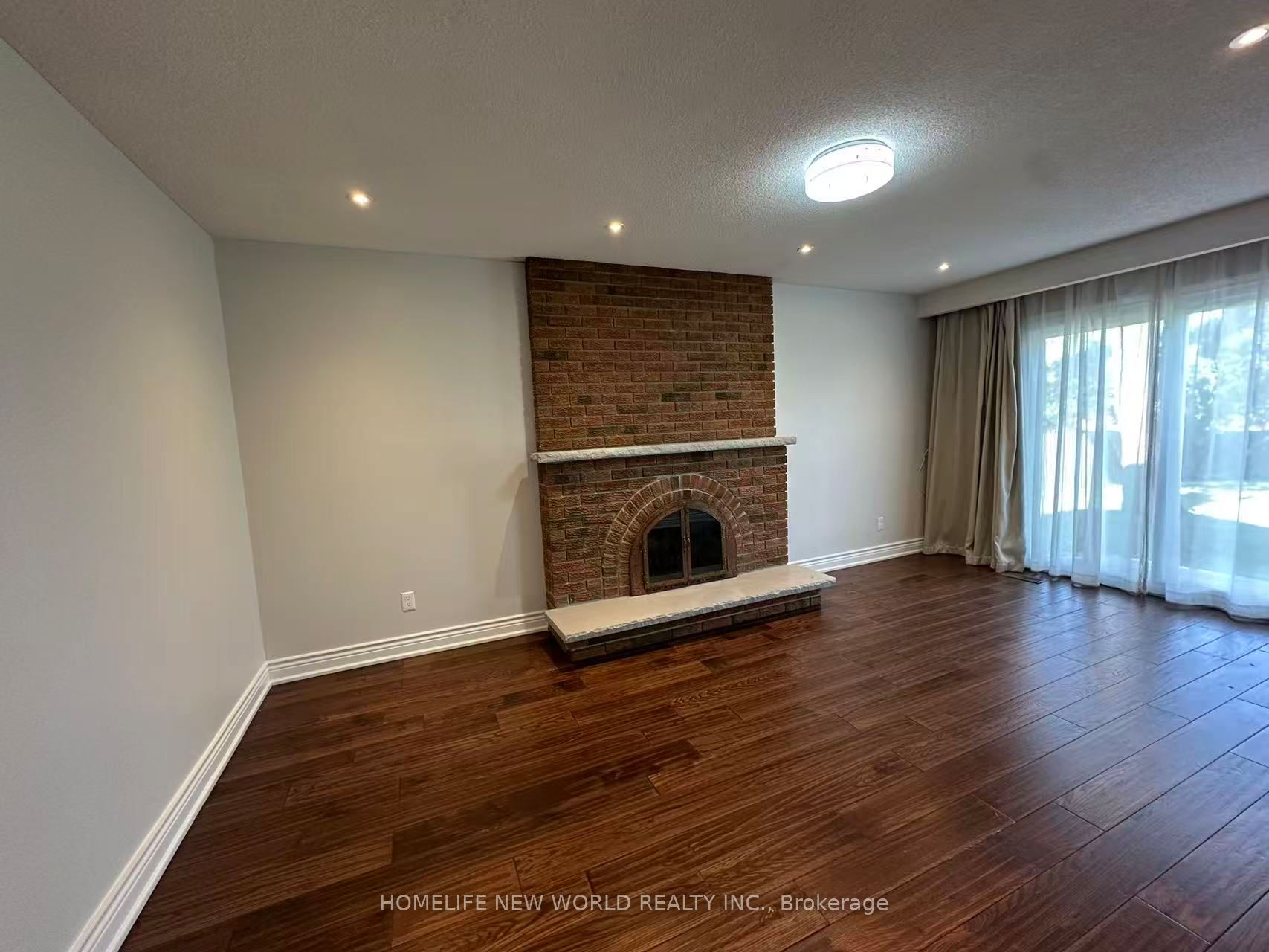 10 Epping Court Property Photo 7