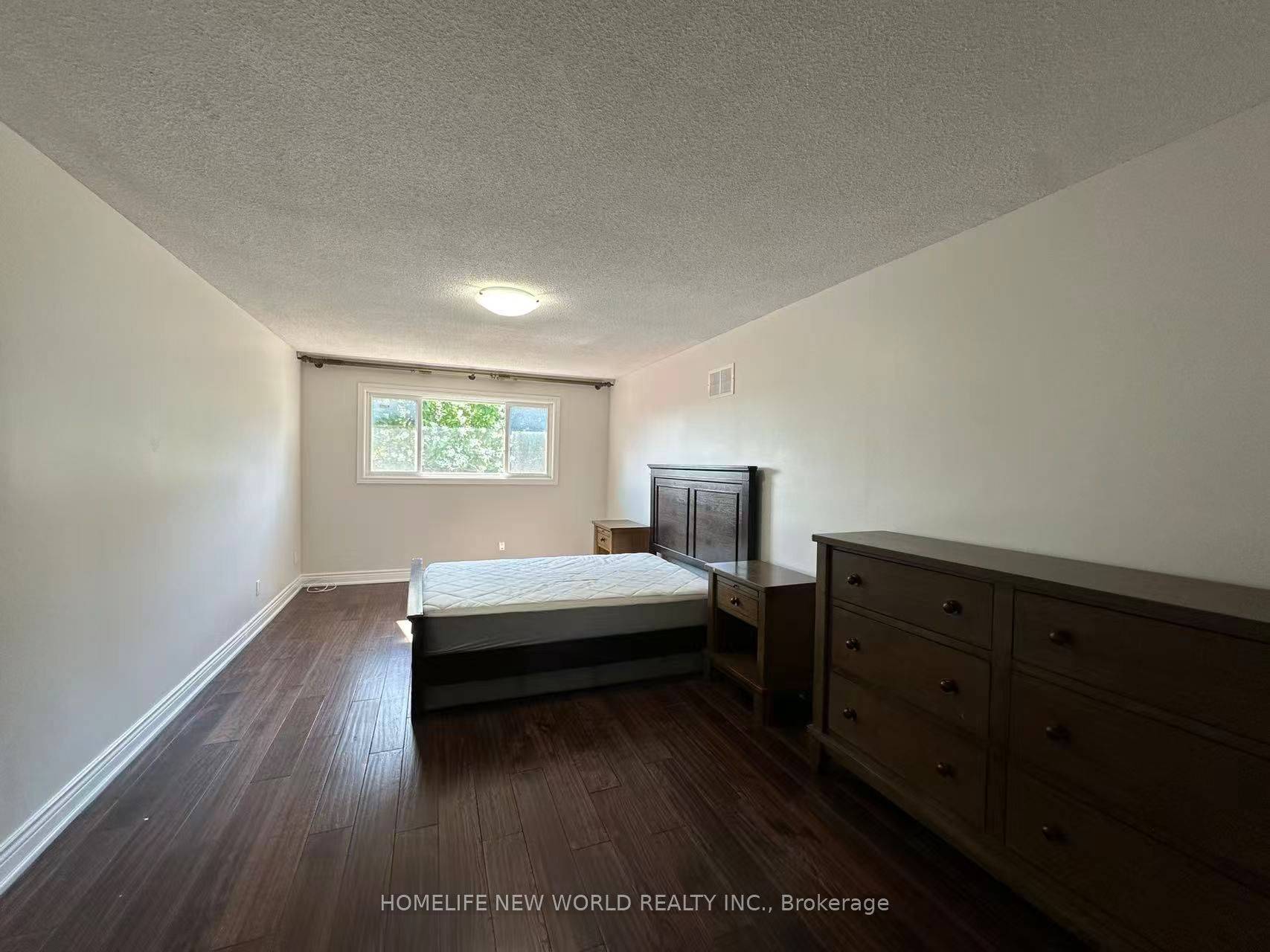 10 Epping Court Property Photo 10
