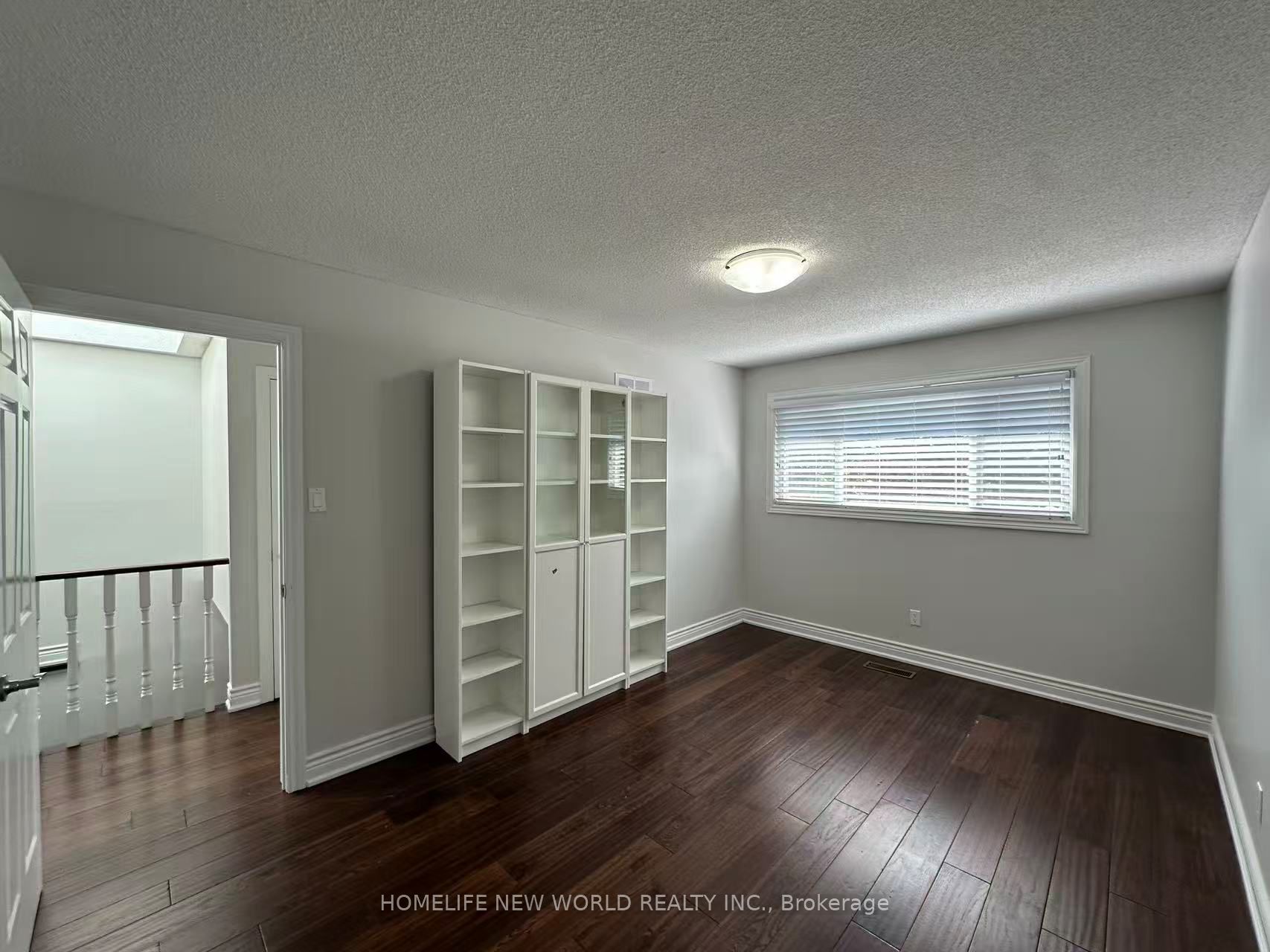 10 Epping Court Property Photo 13