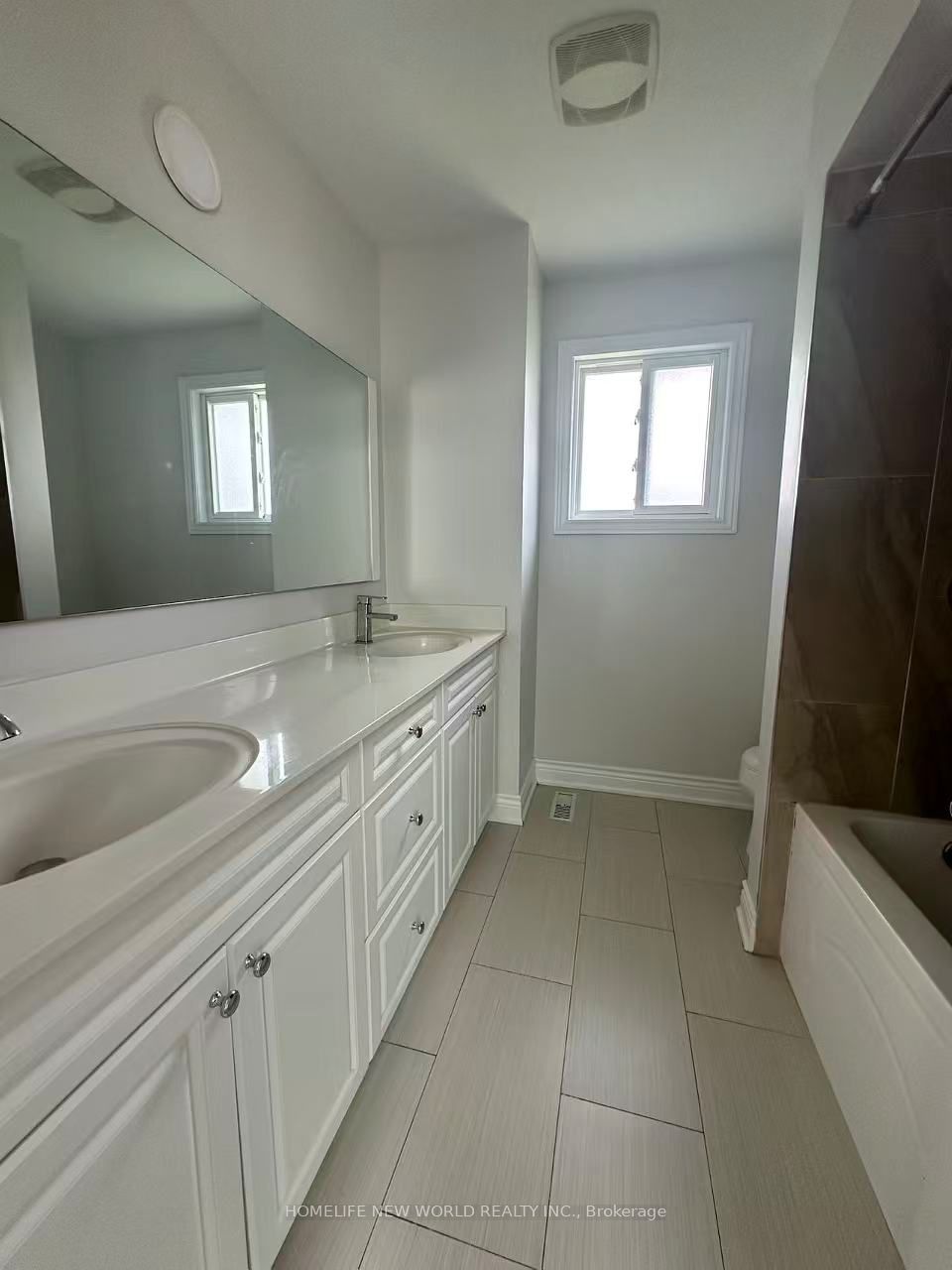 10 Epping Court Property Photo 16