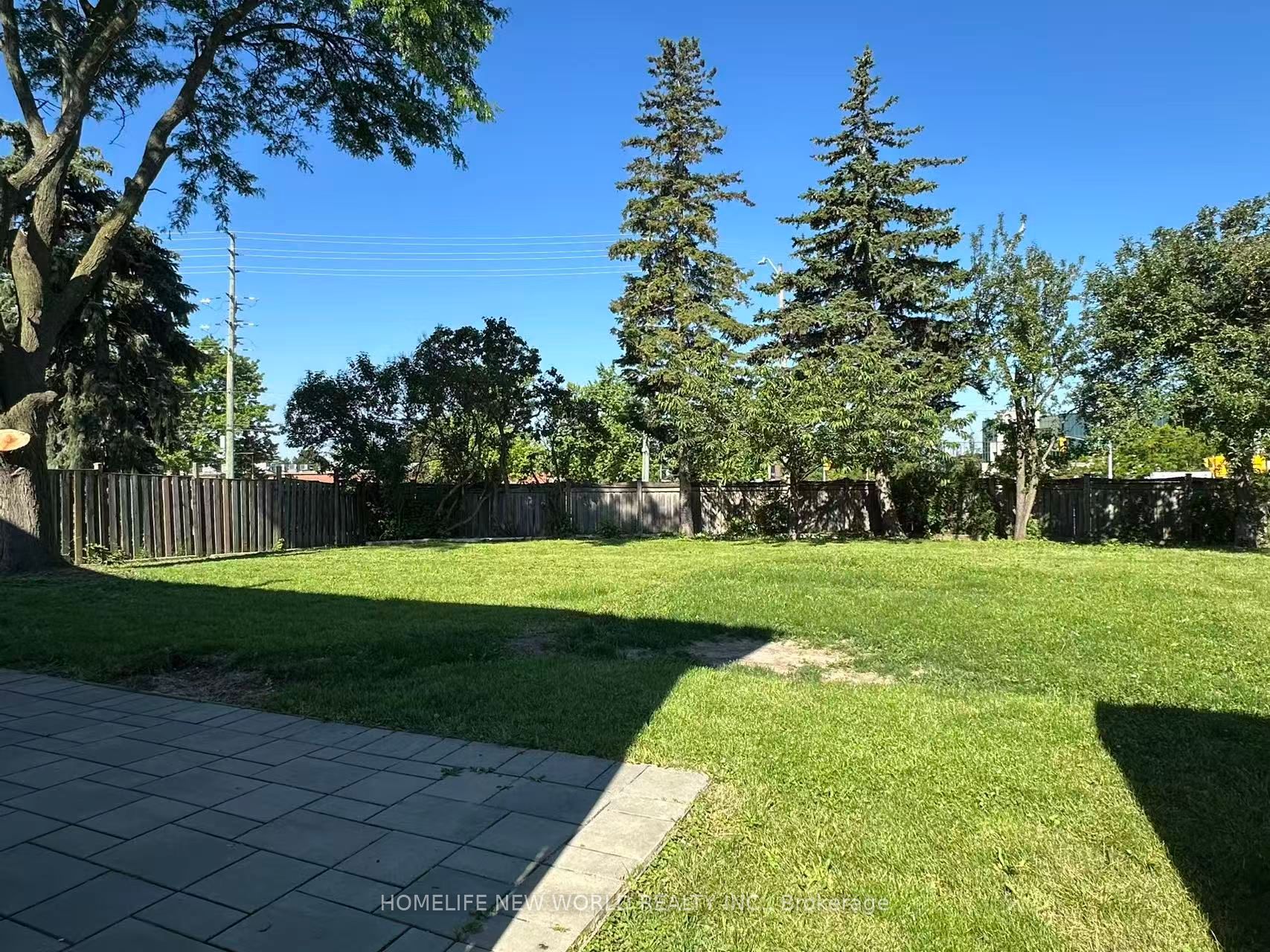 10 Epping Court Property Photo 20