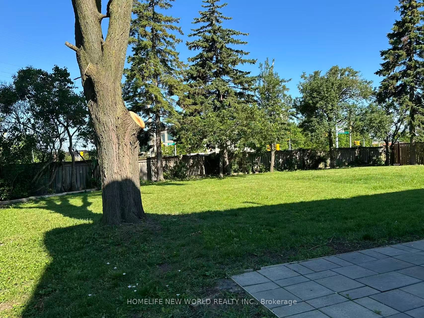 10 Epping Court Property Photo 21
