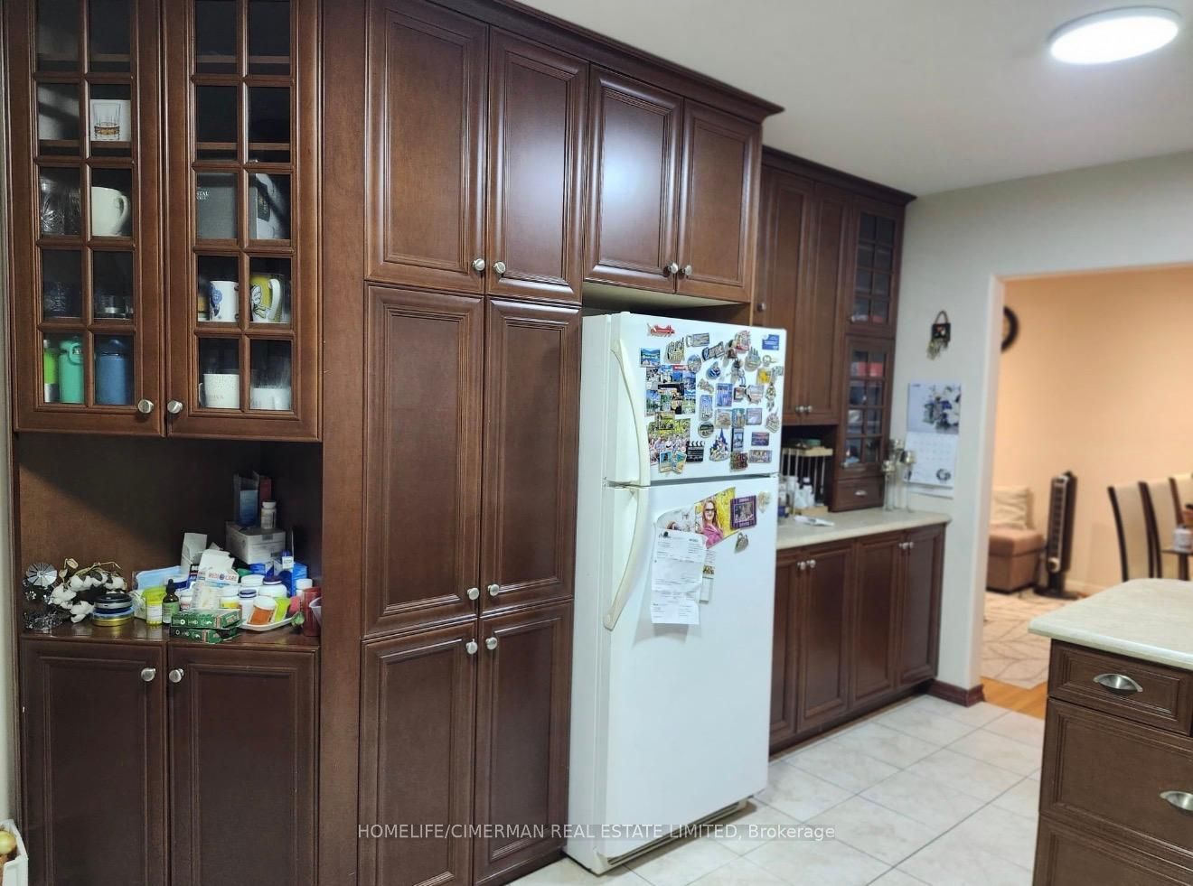 92 Bond Crescent Property Photo 3