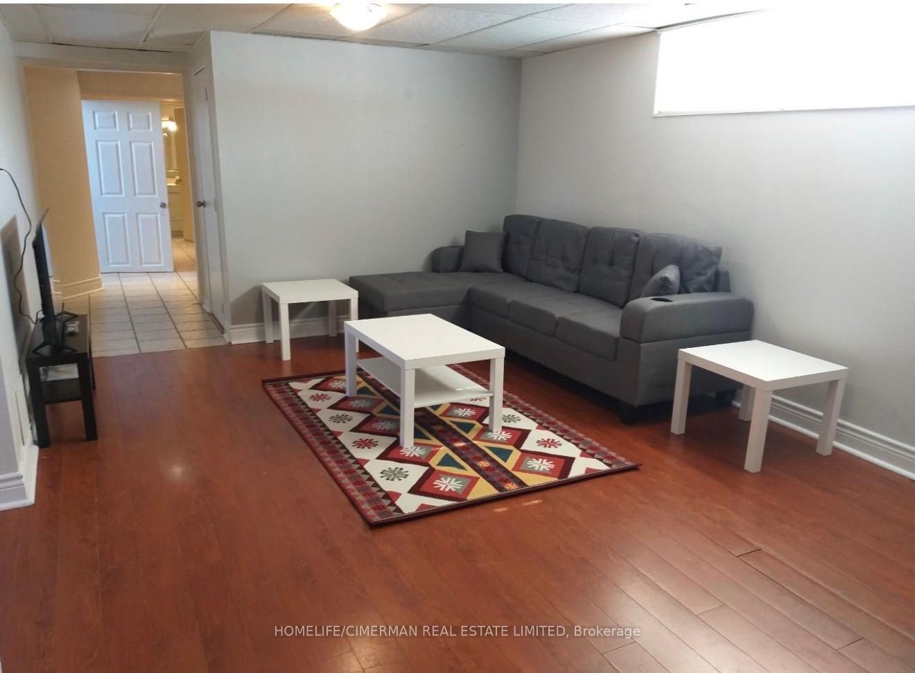 92 Bond Crescent Property Photo 10