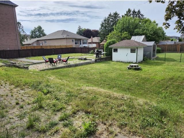 92 Bond Crescent Property Photo 15