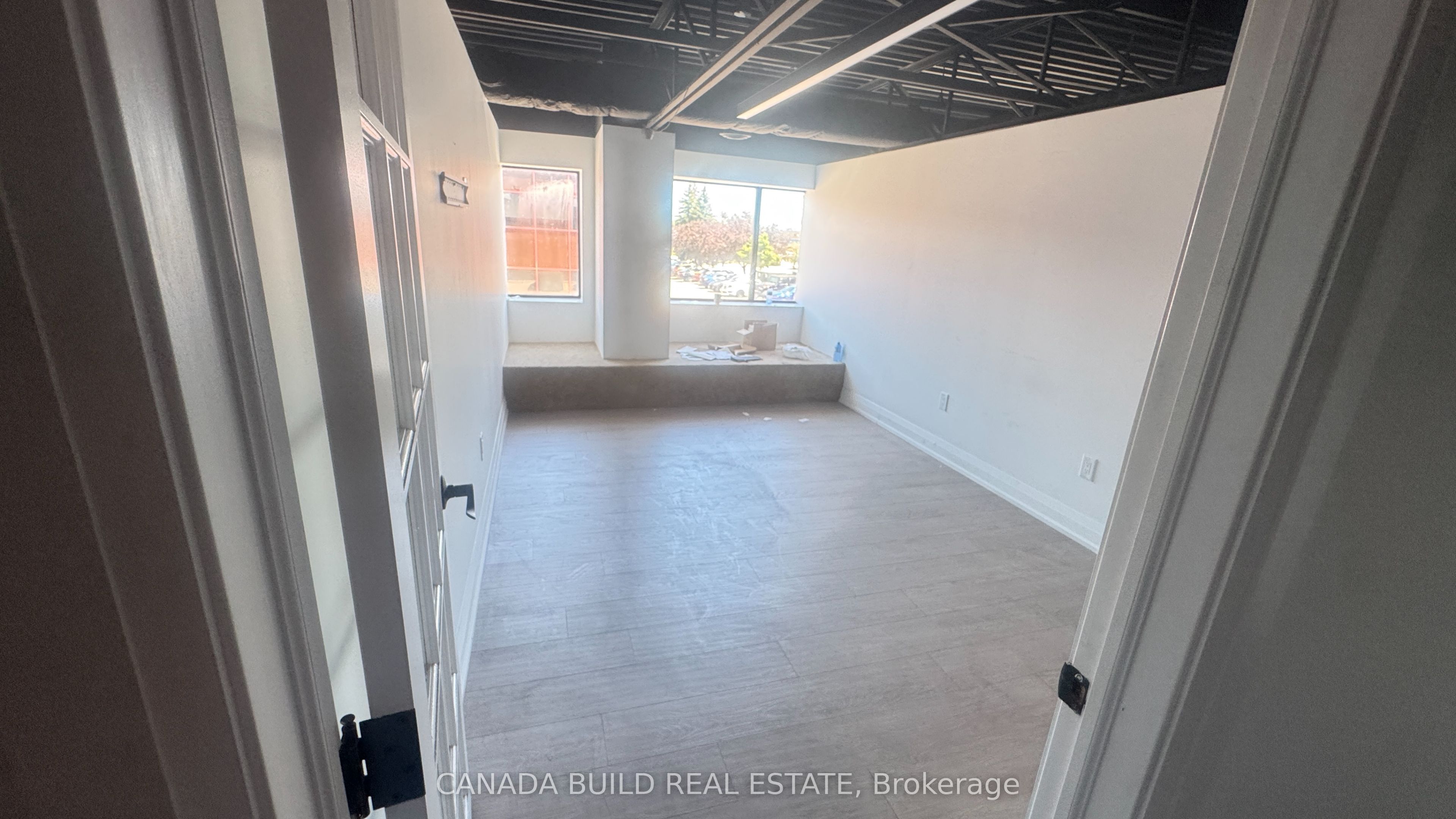 160 Cidermill Avenue 7 Property Photo 11