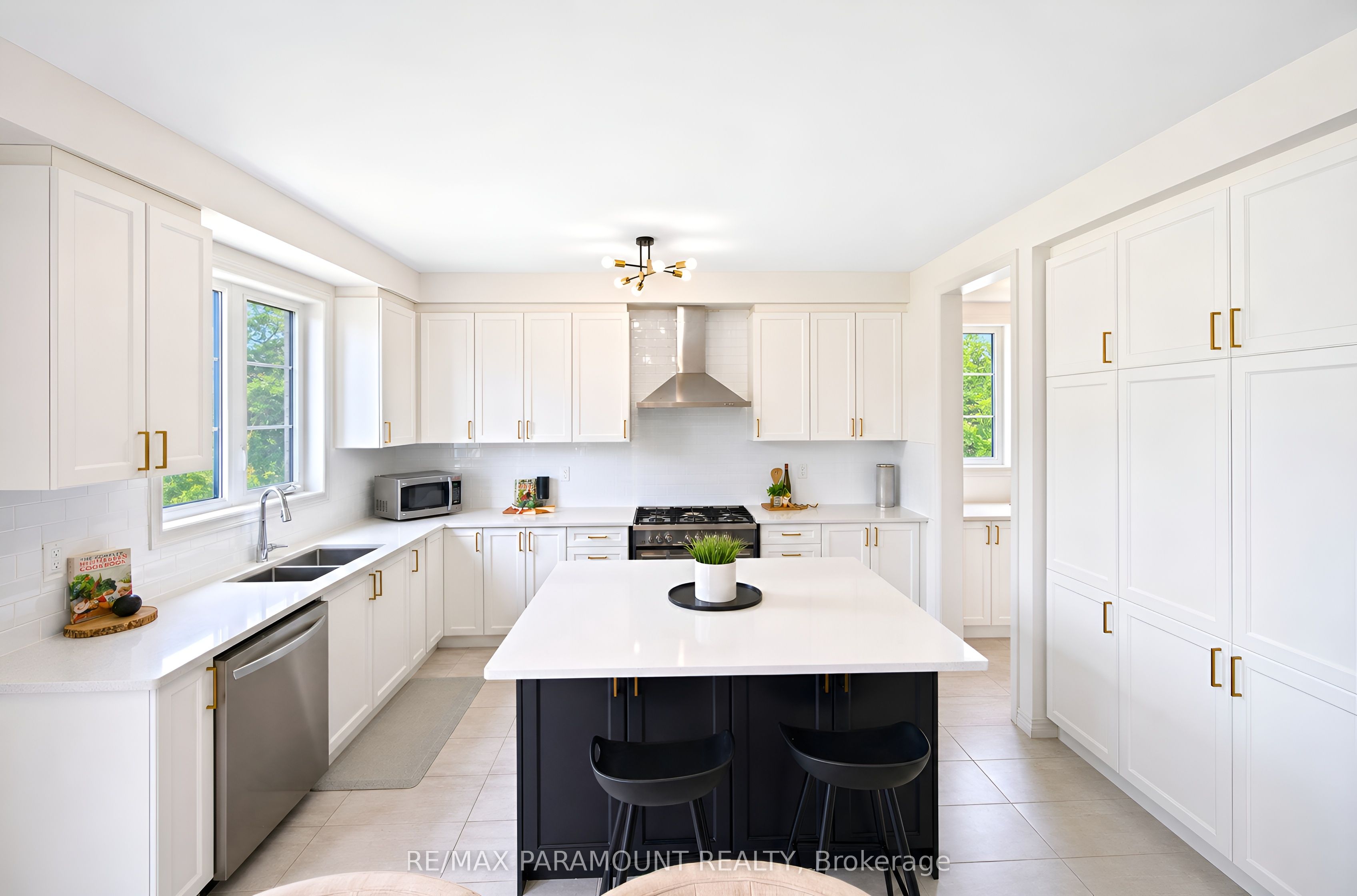 1 Sparrow Way Property Photo 8