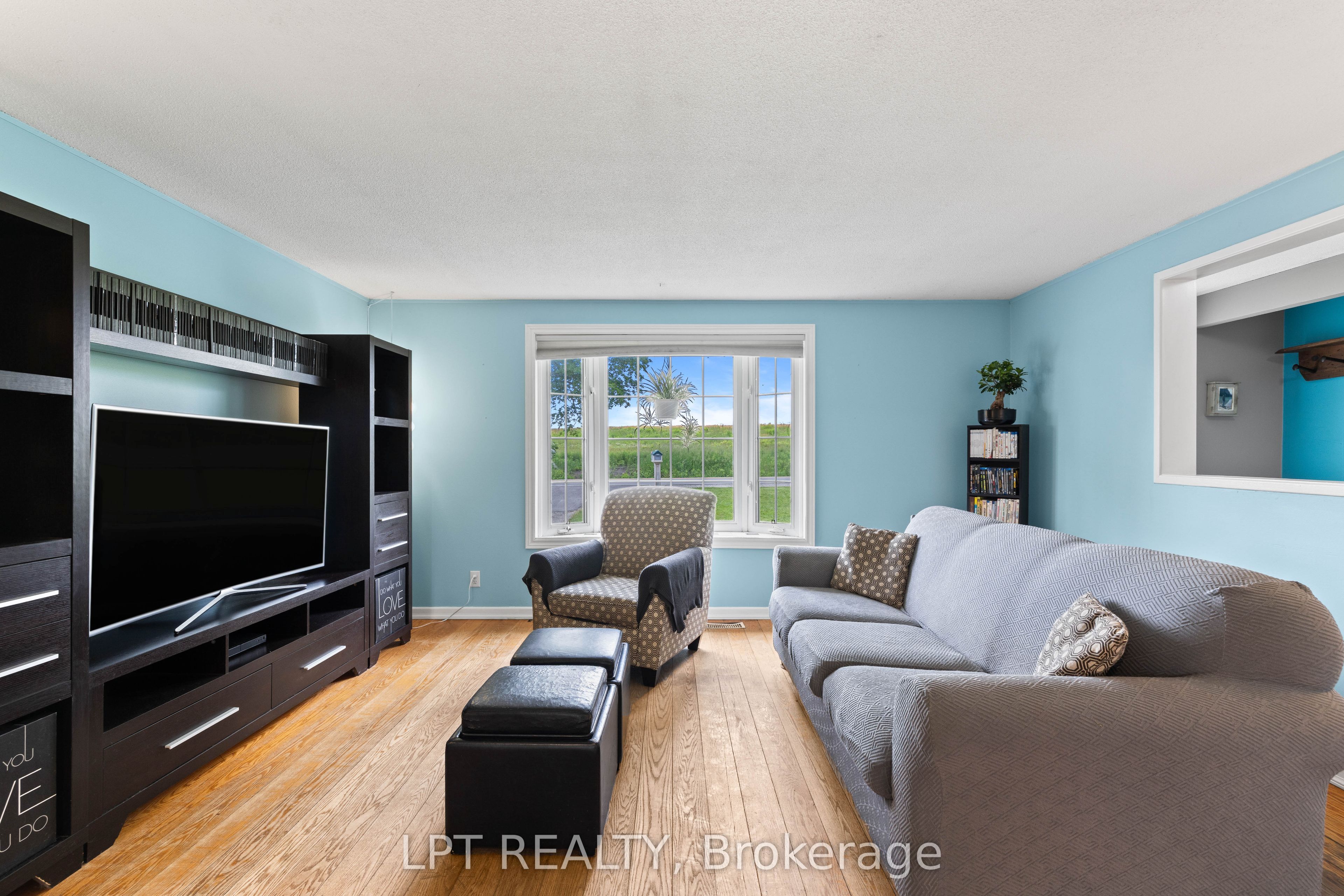 2743 Lockhart Road Property Photo 6