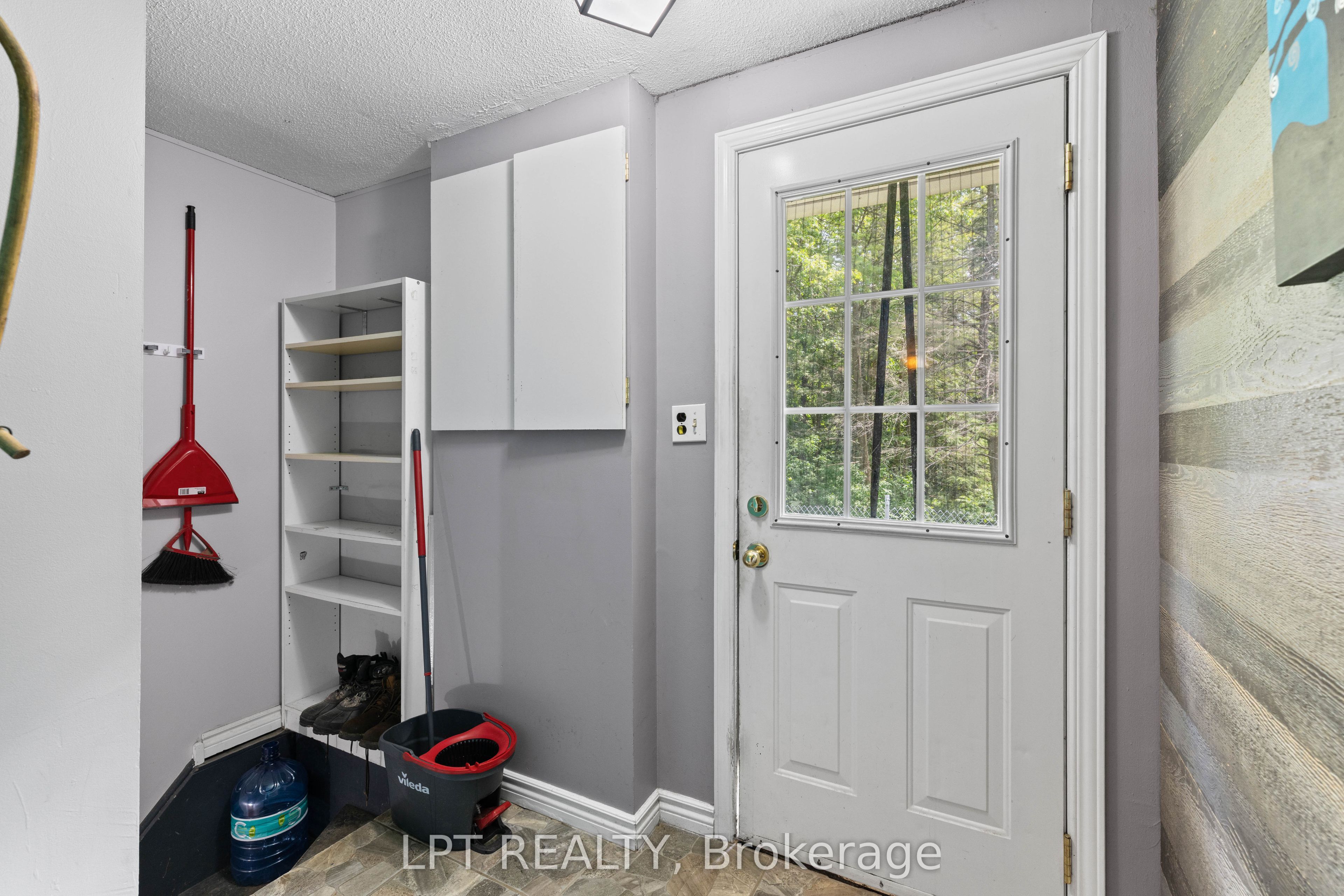 2743 Lockhart Road Property Photo 12