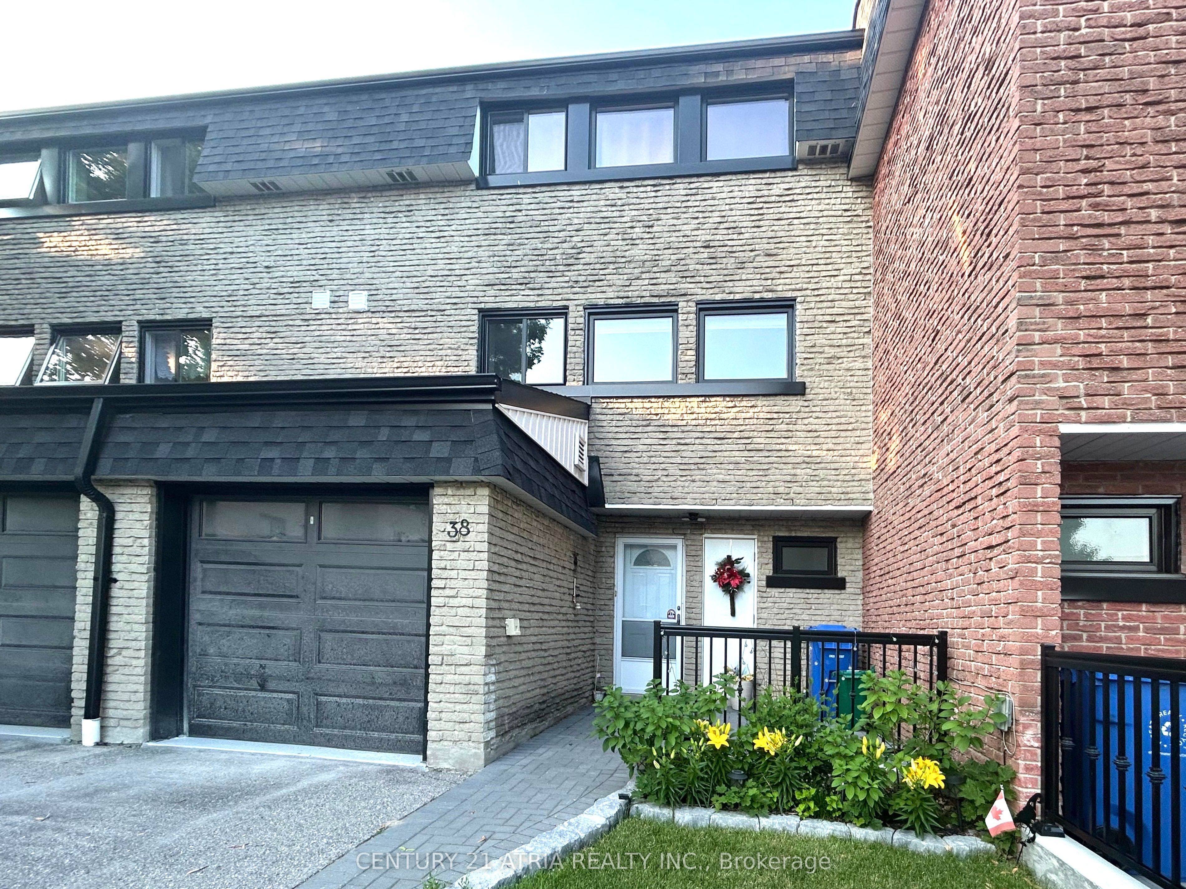 38 Henderson Drive Property Photo 1