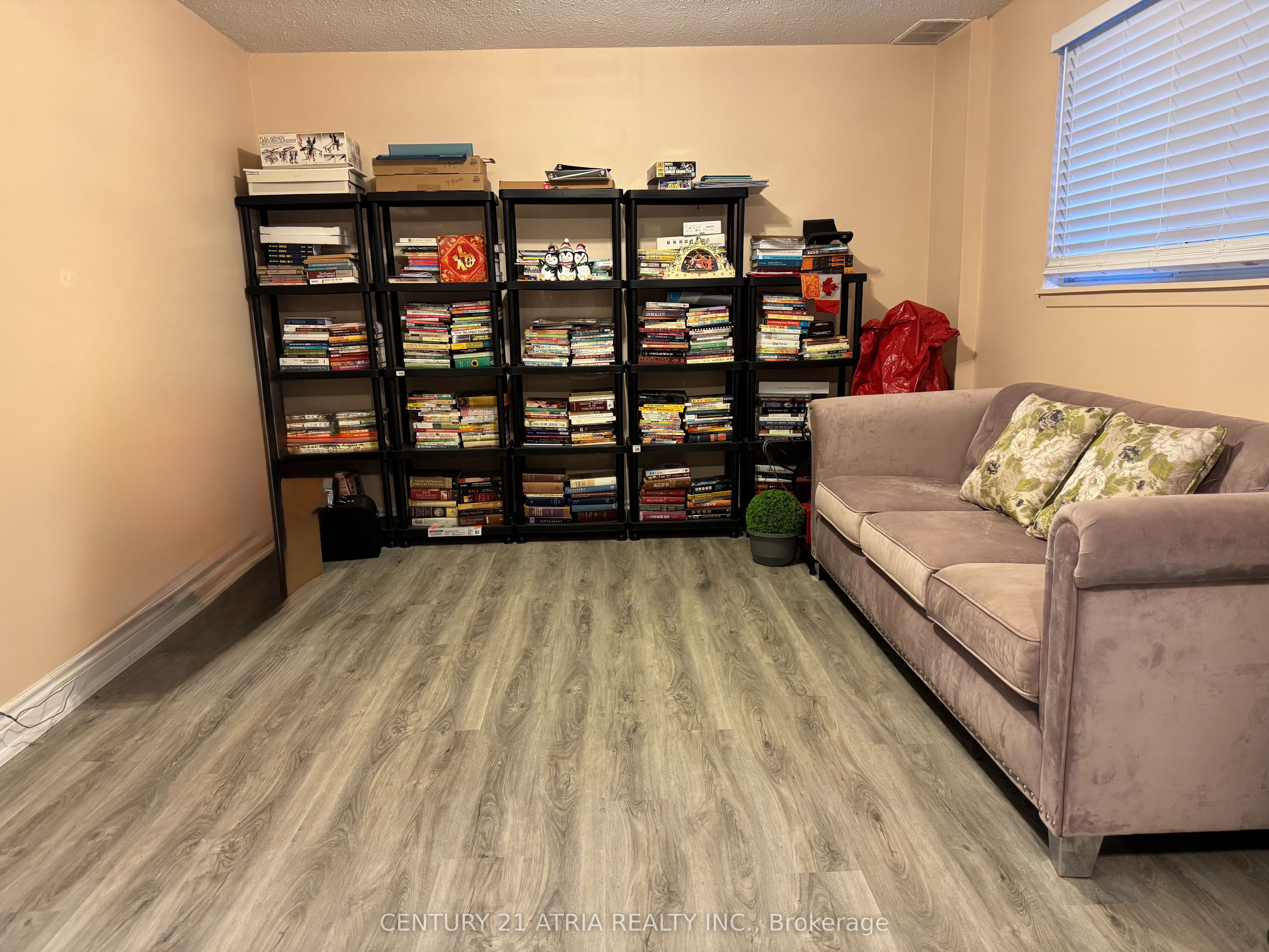 38 Henderson Drive Property Photo 5