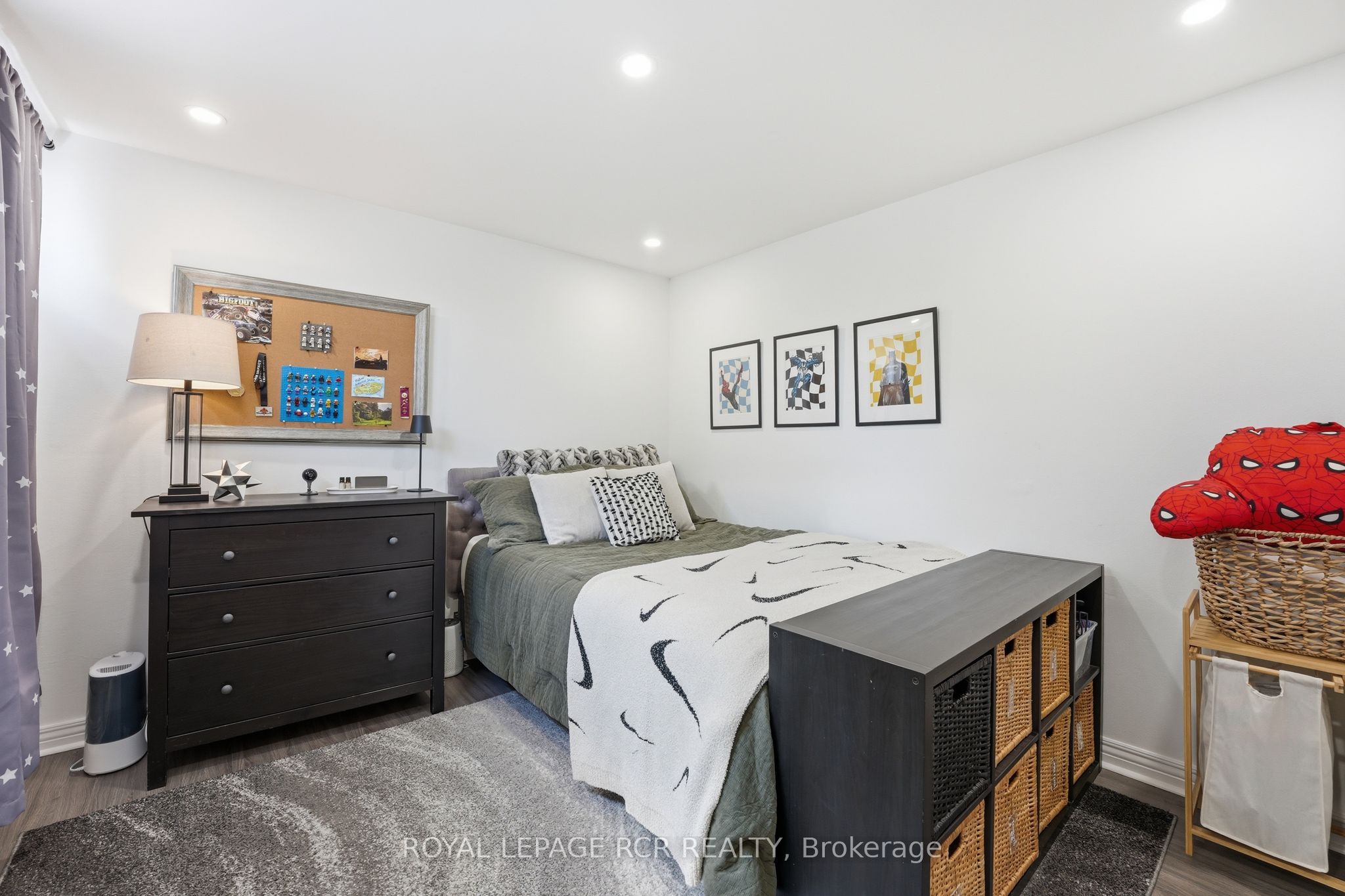 215 Milestone Crescent 75 Property Photo 12